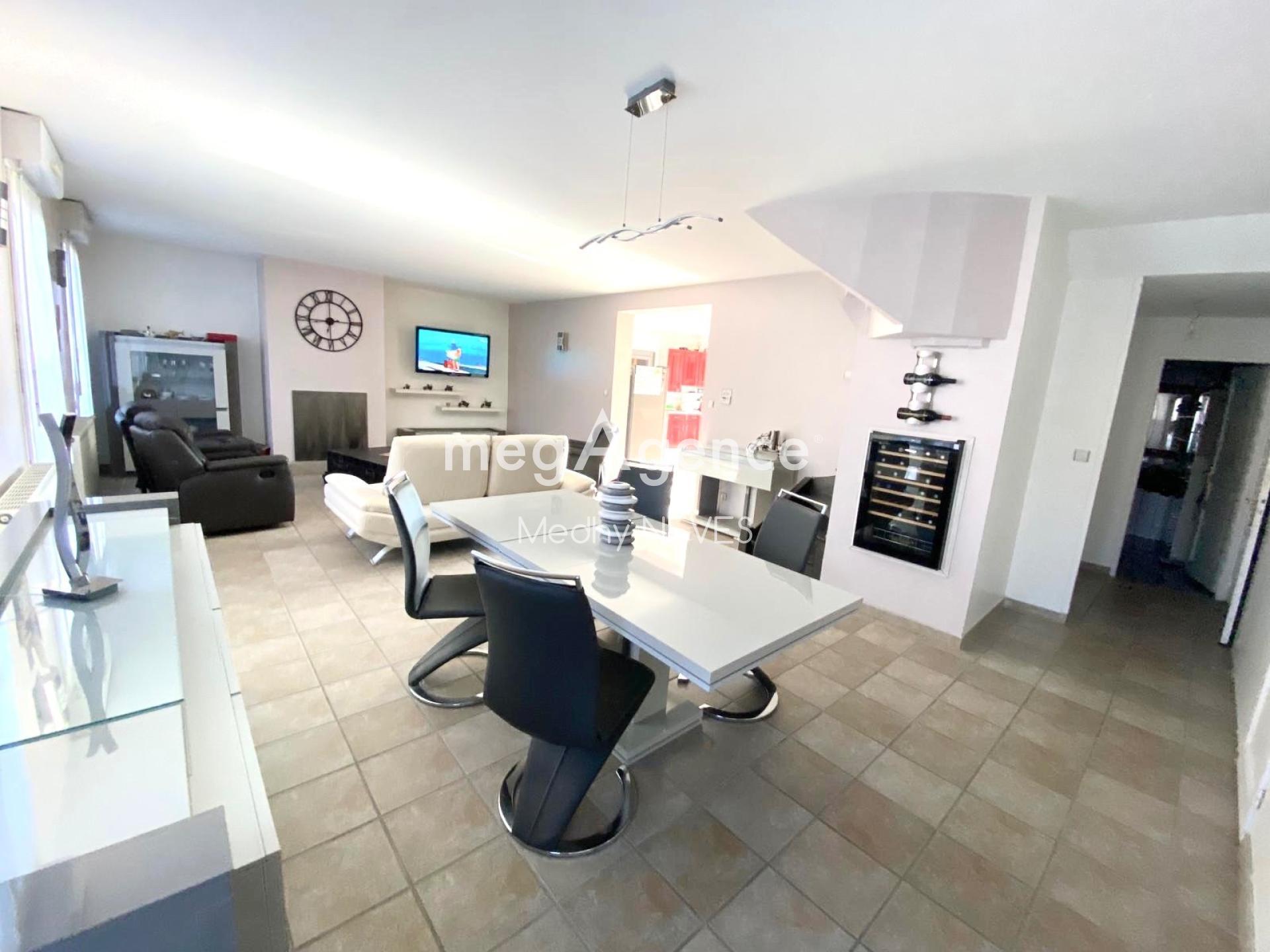 Miniature photo - 2 / 15