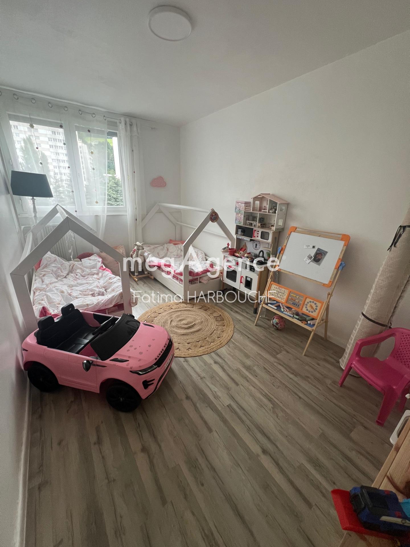 Miniature photo - 8 / 12