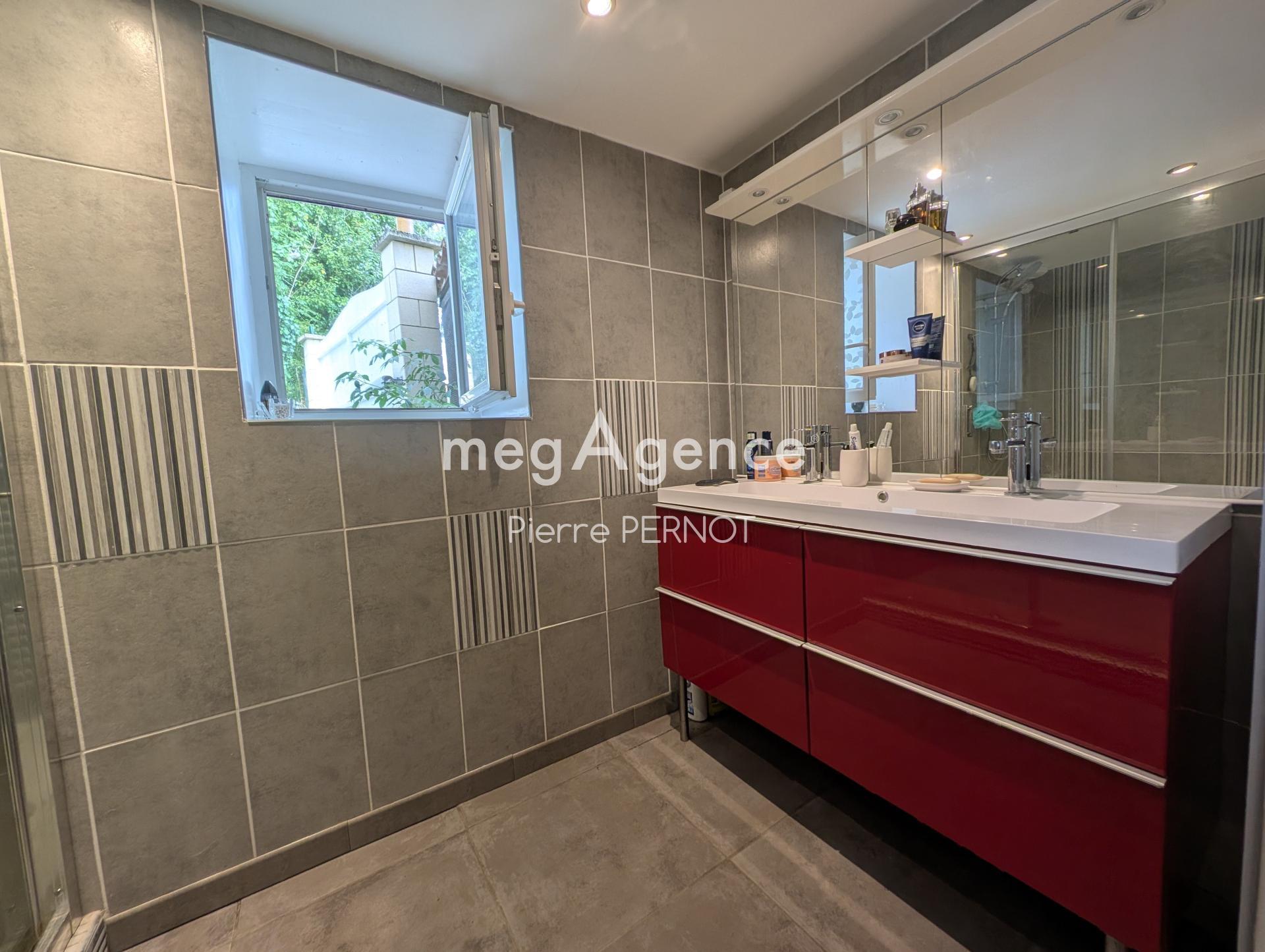 Miniature photo - 11 / 18