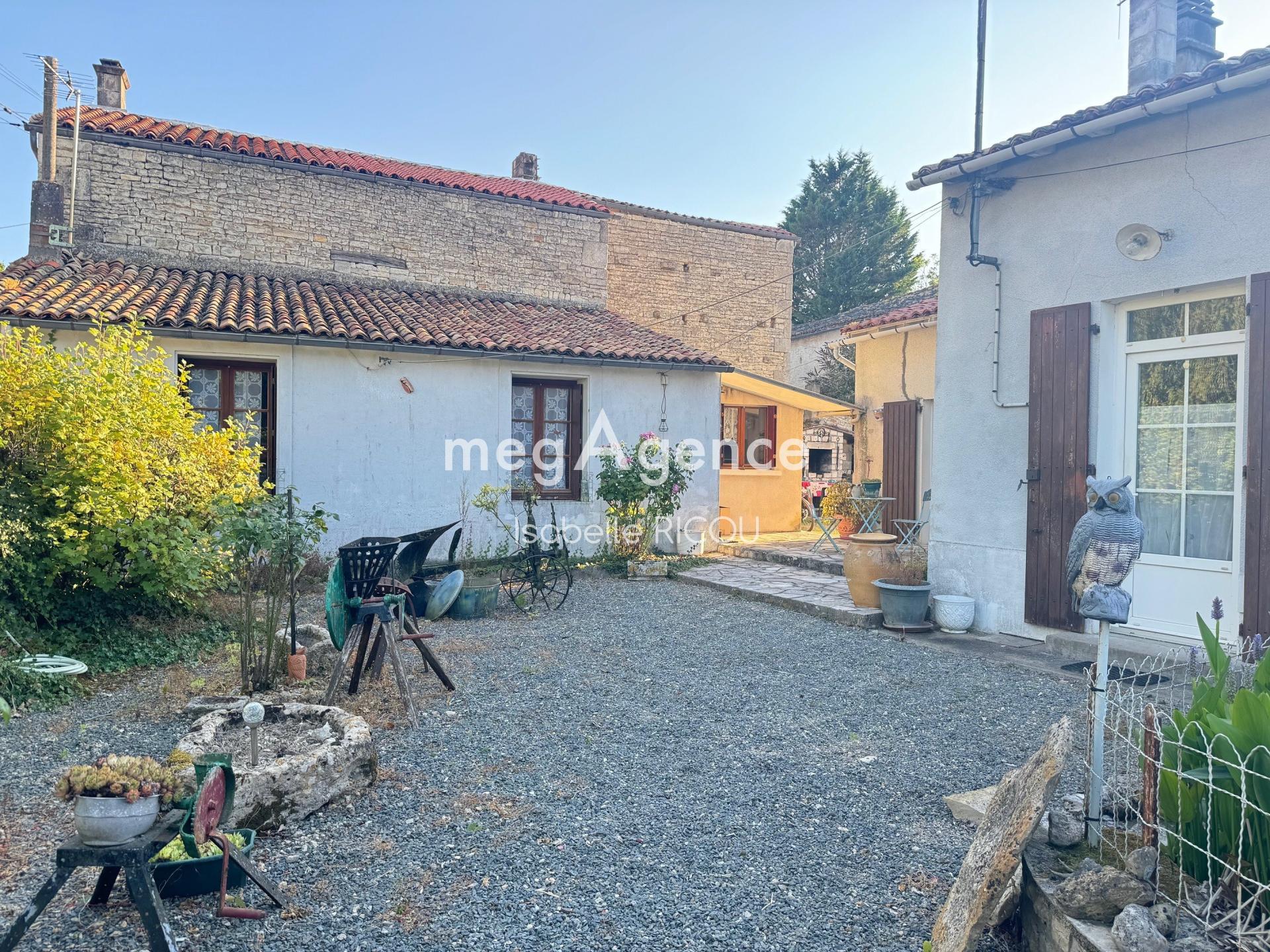 Miniature photo - 2 / 19