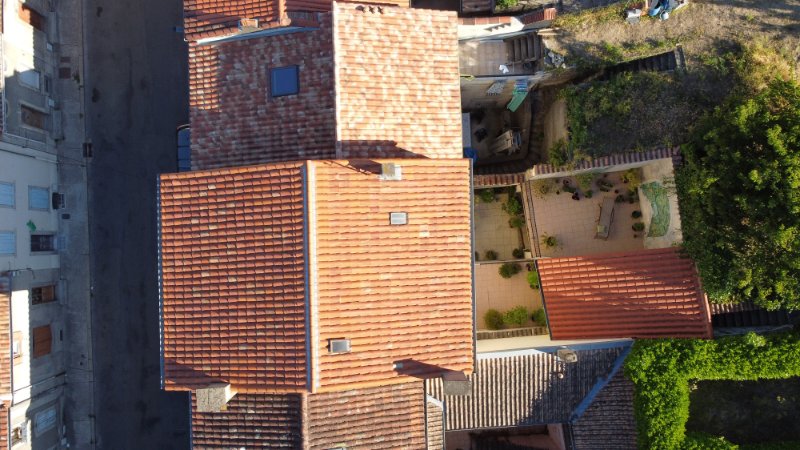 Miniature photo - 2 / 17