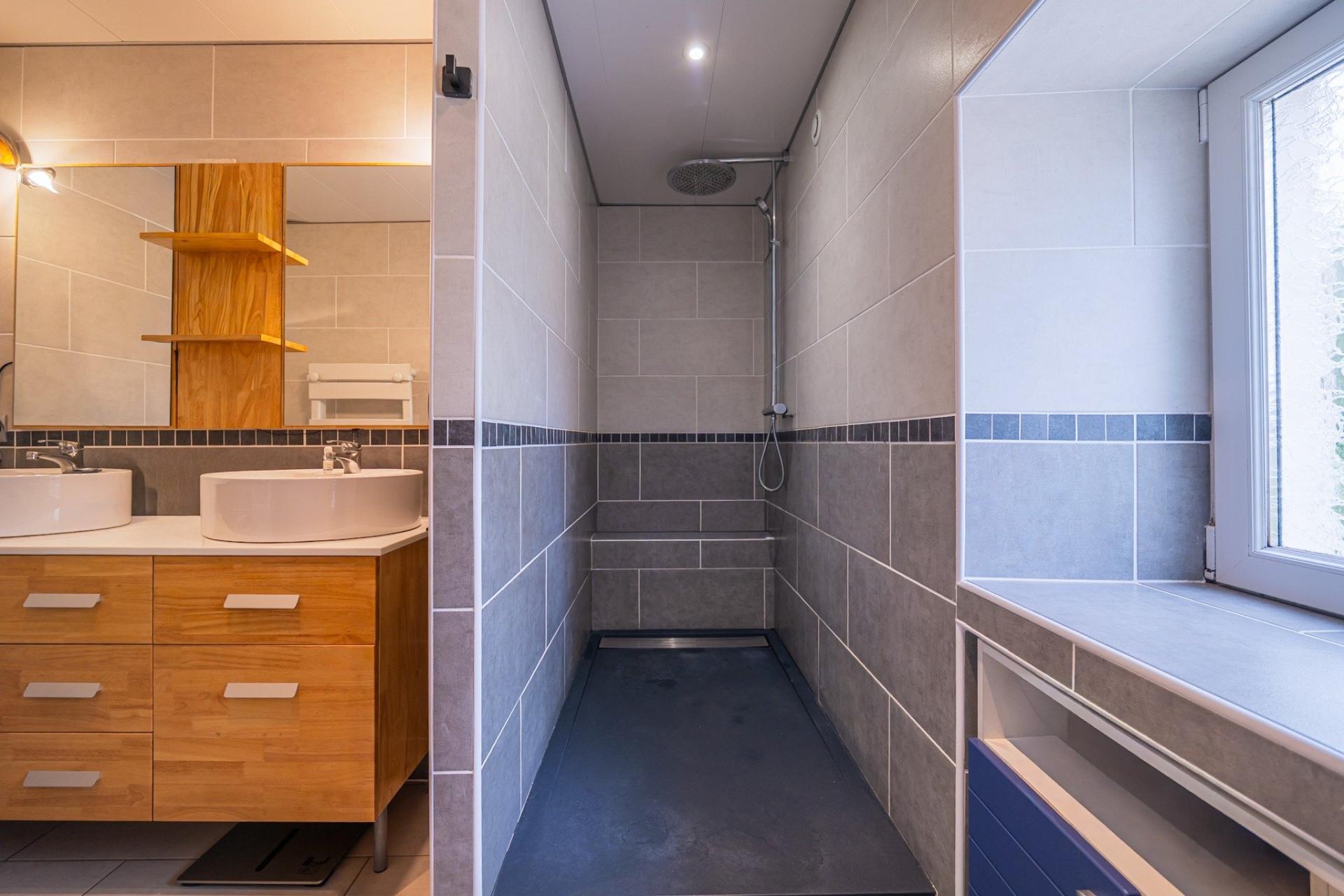 Miniature photo - 7 / 12