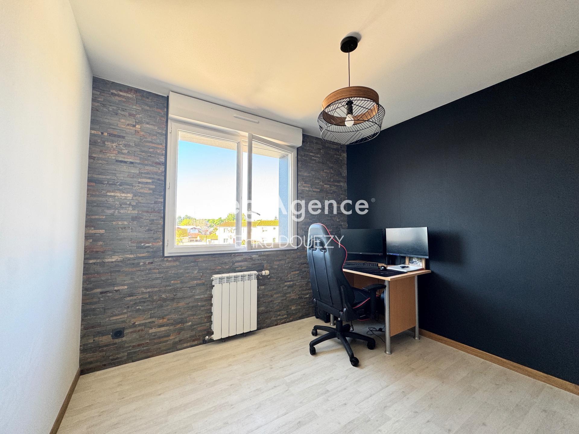 Miniature photo - 15 / 15