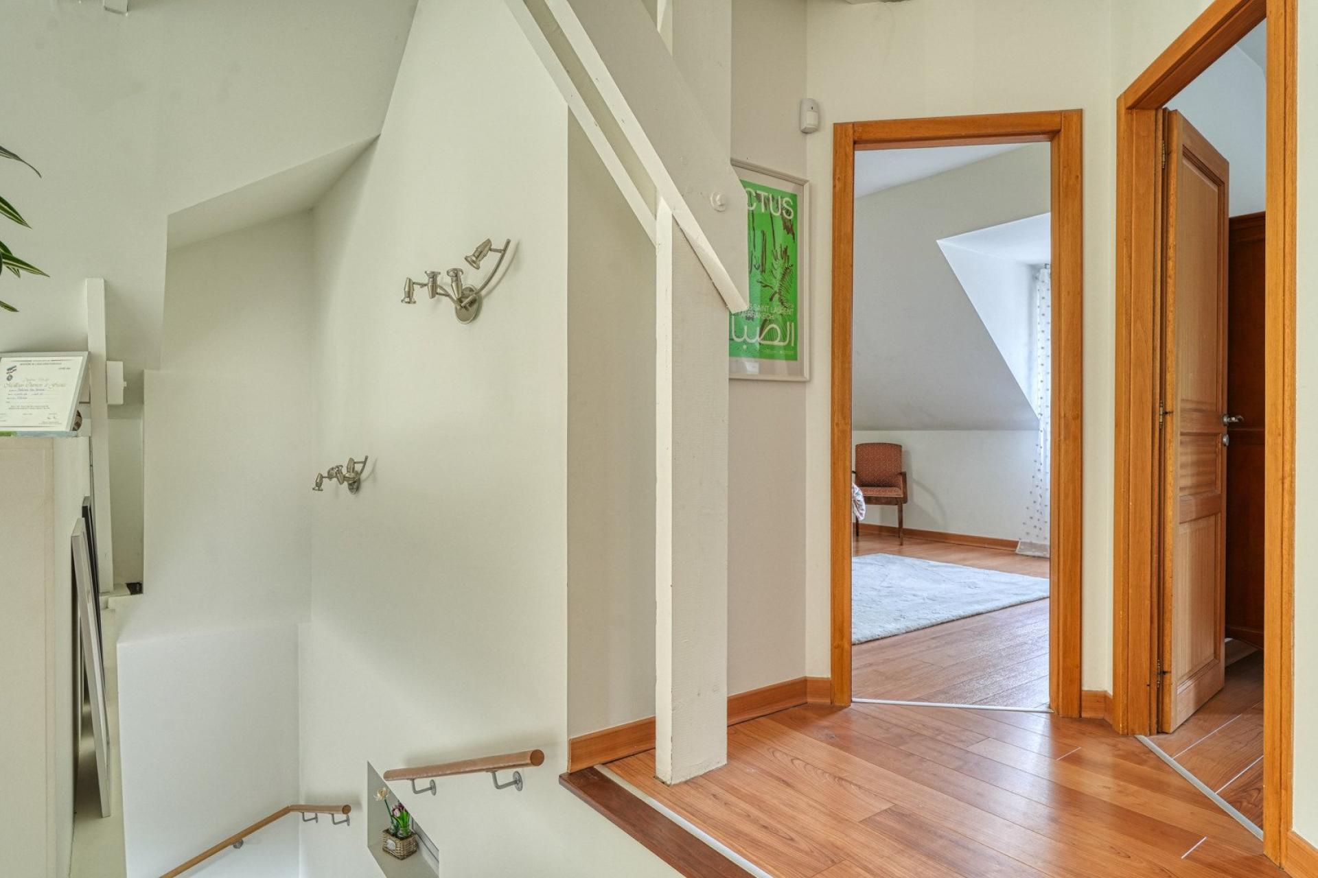 Miniature photo - 13 / 20