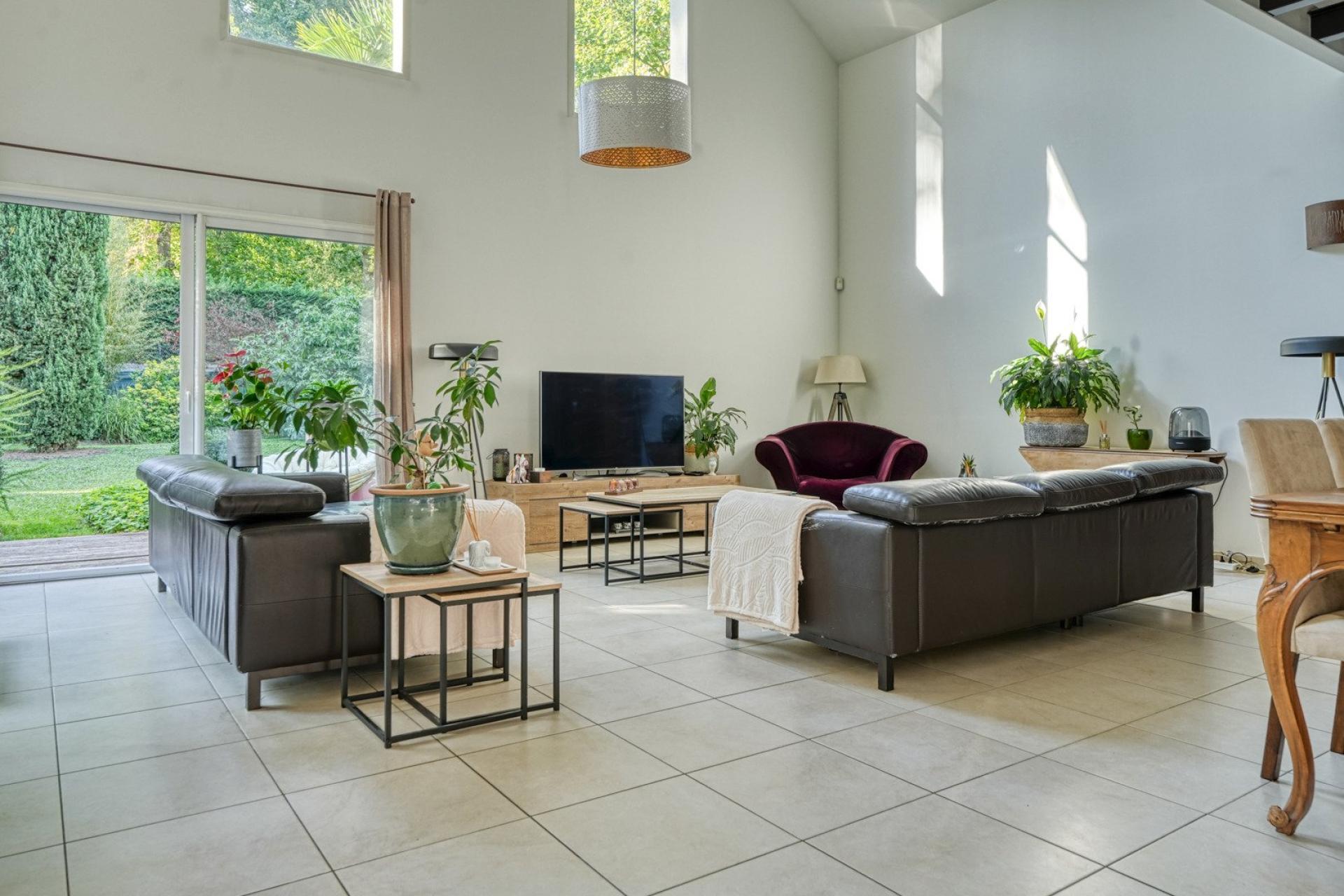 Miniature photo - 6 / 20