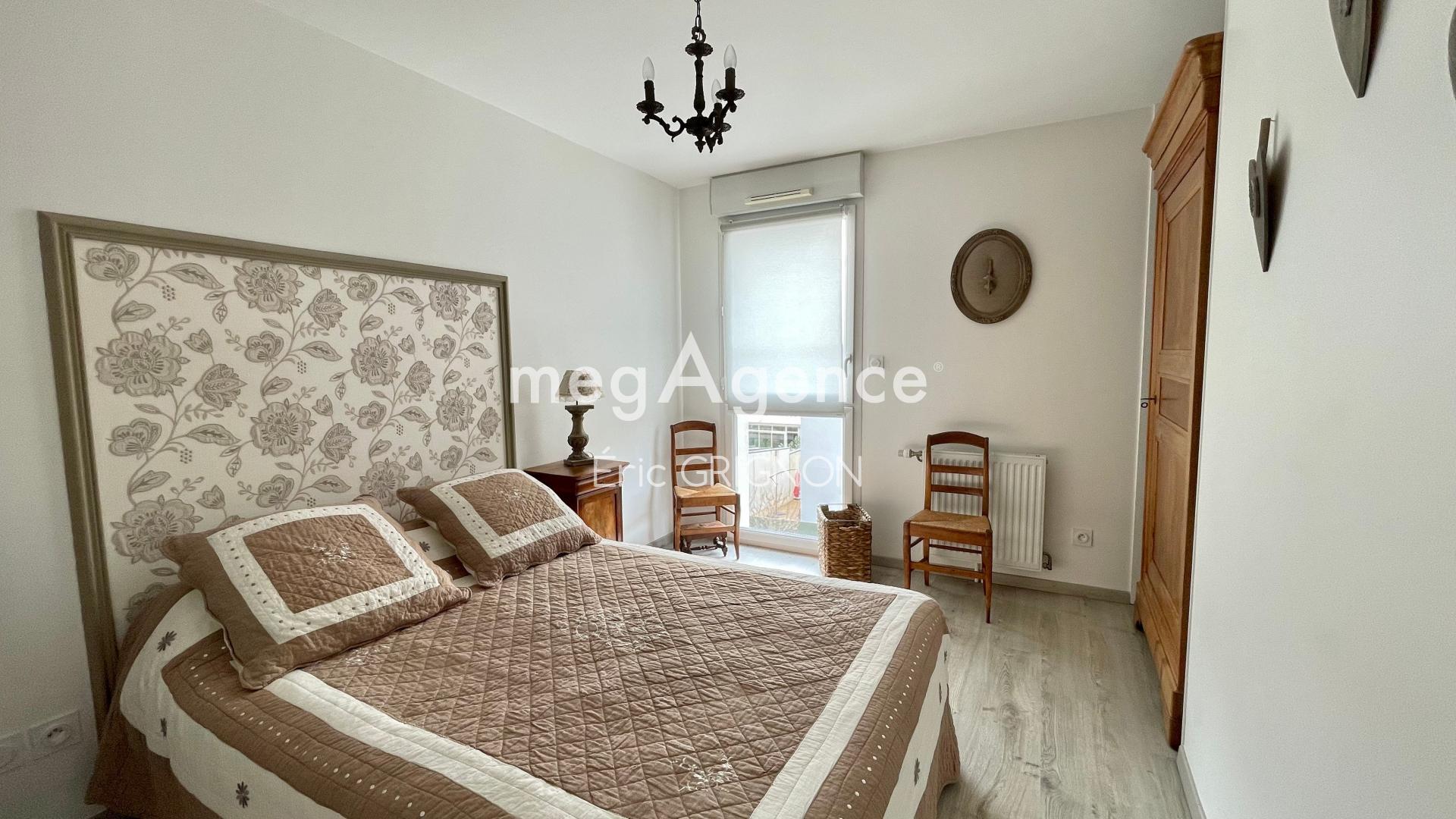 Miniature photo - 2 / 10