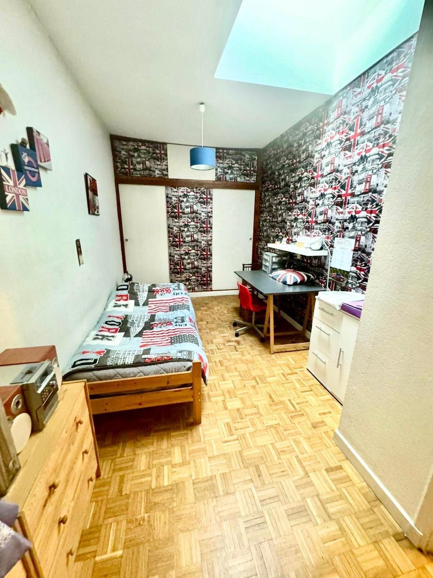 Miniature photo - 13 / 18