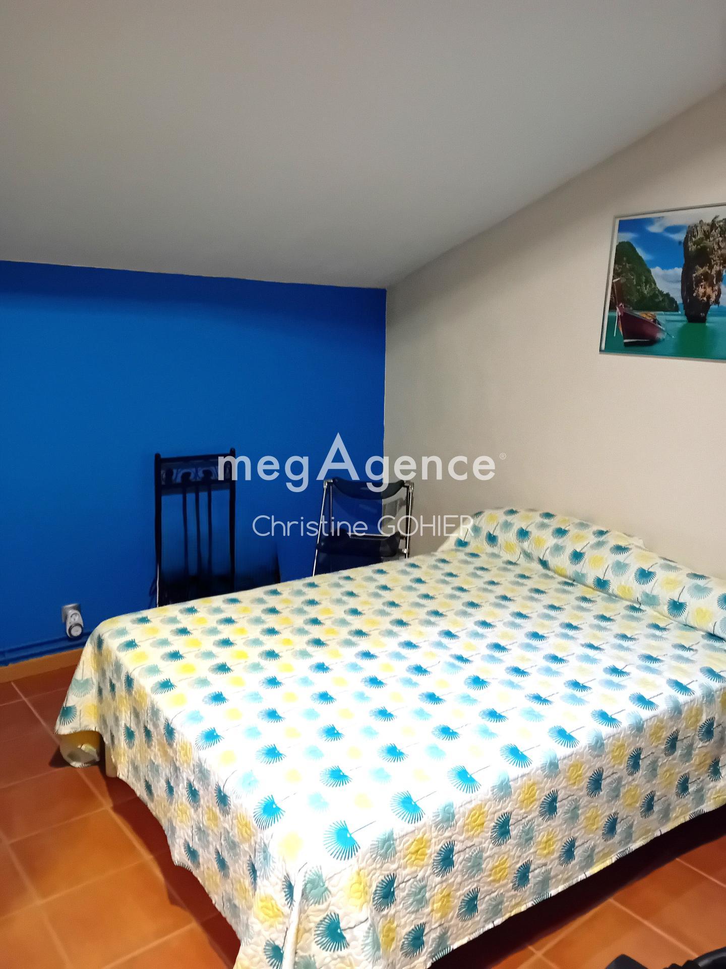 Miniature photo - 12 / 16