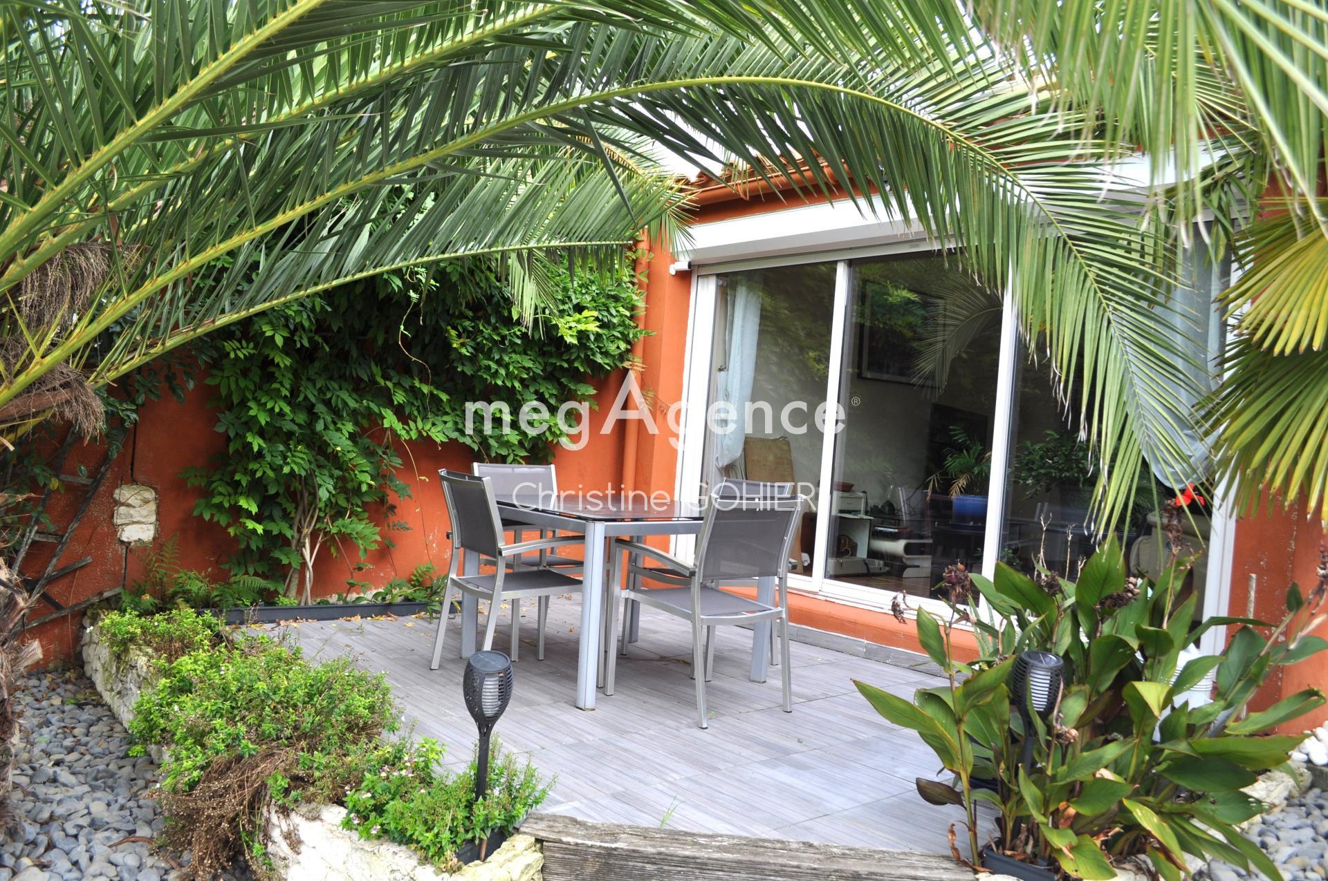 Miniature photo - 3 / 16