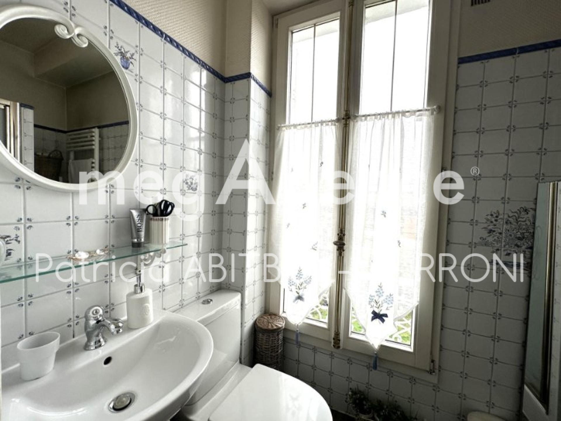 Miniature photo - 10 / 12