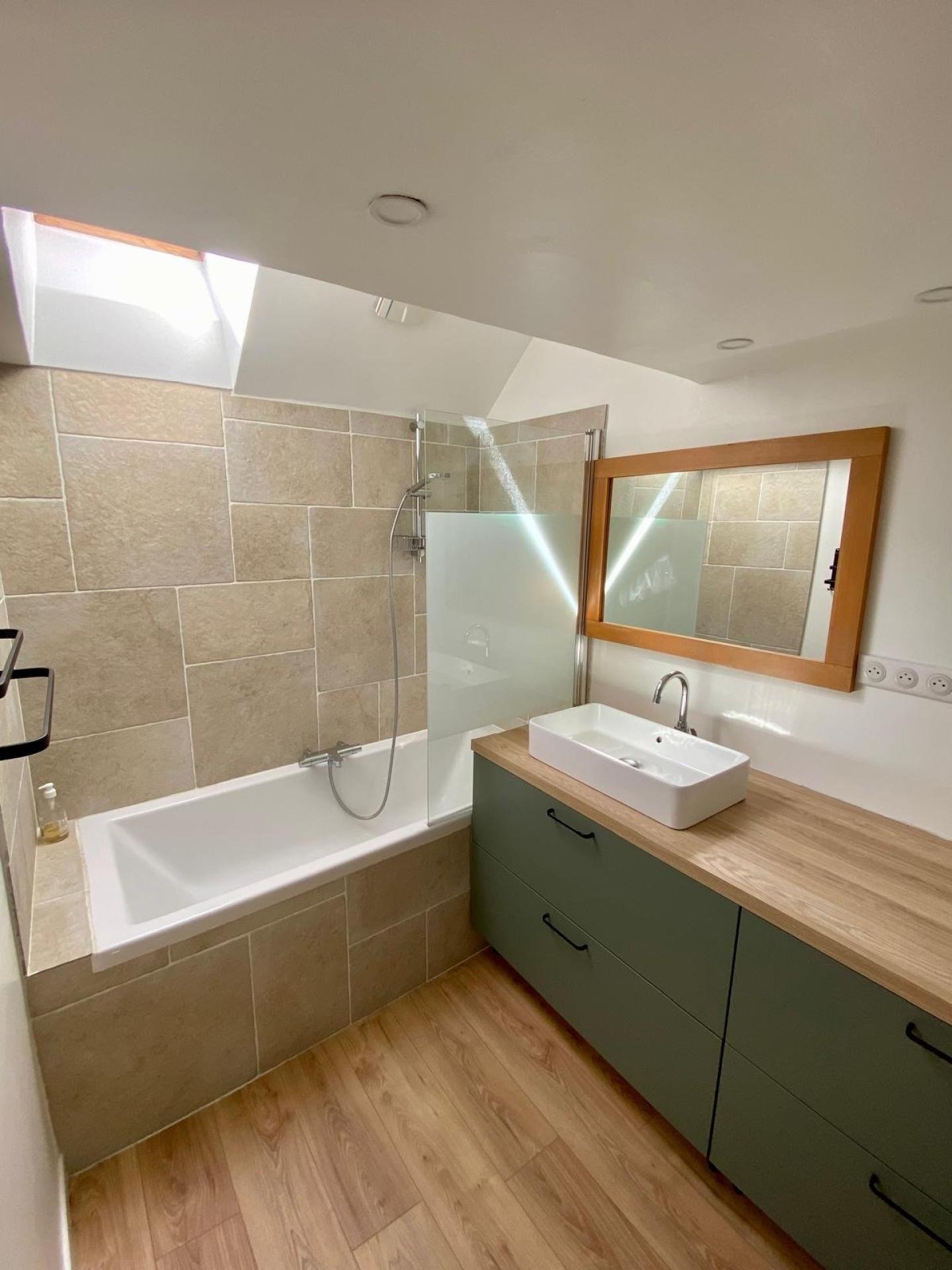 Miniature photo - 3 / 4