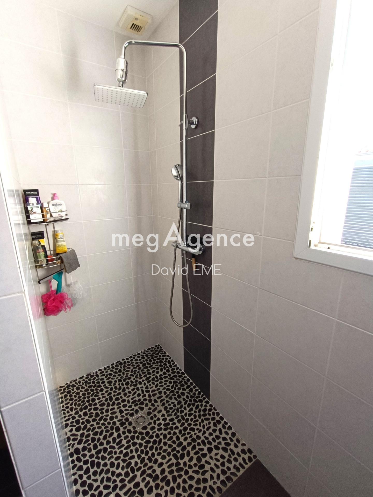 Miniature photo - 13 / 16