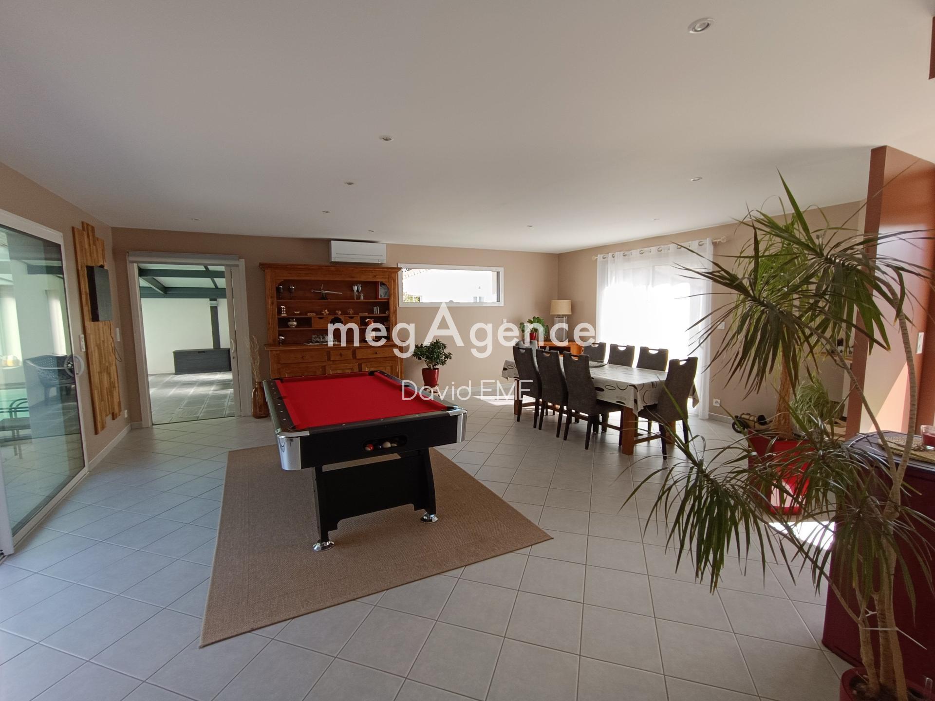 Miniature photo - 5 / 16