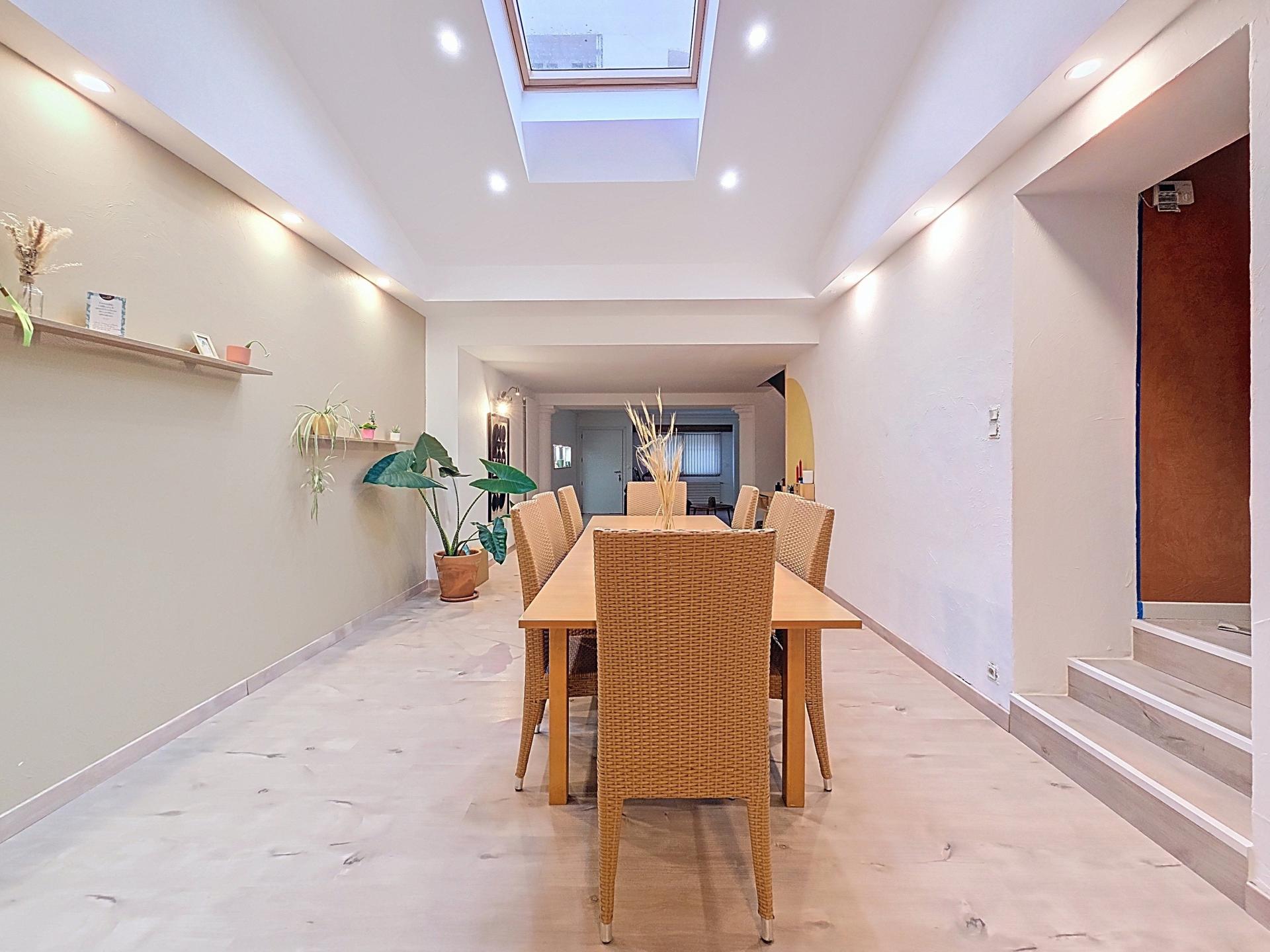 Miniature photo - 2 / 9