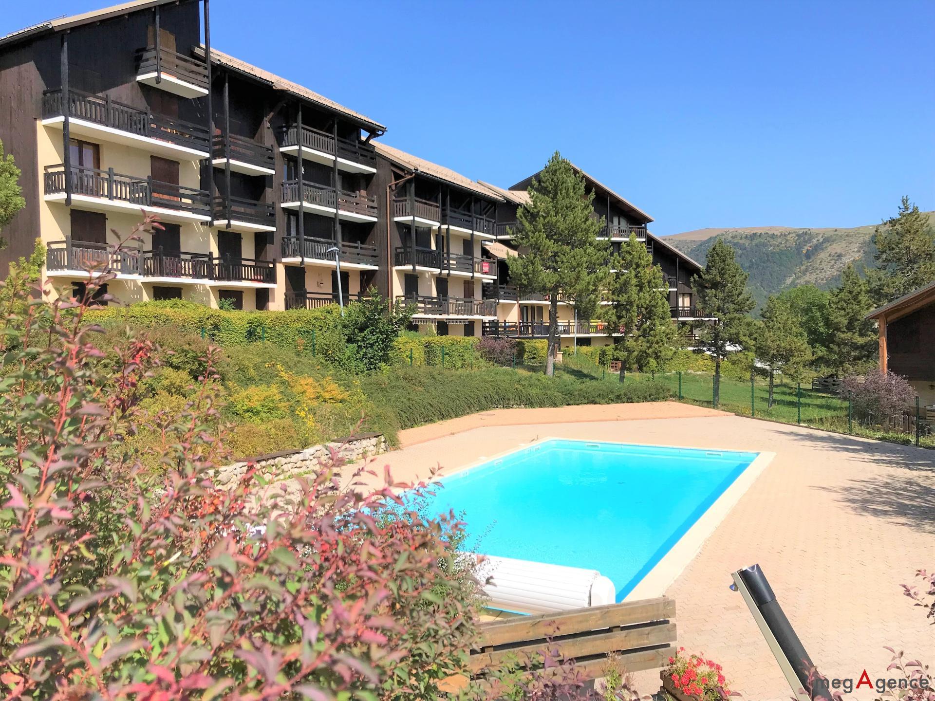 Miniature photo - 4 / 14