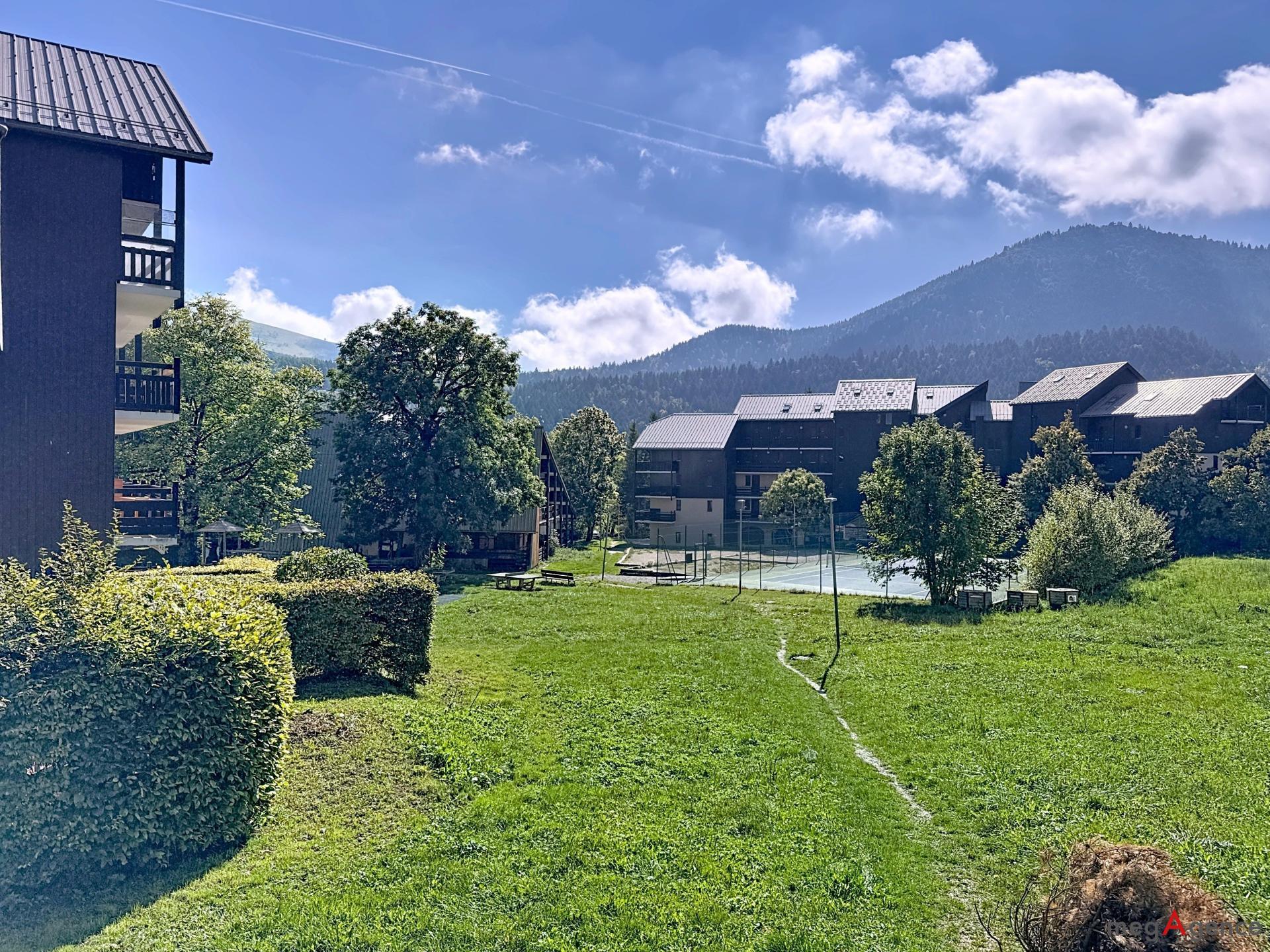 Miniature photo - 12 / 14