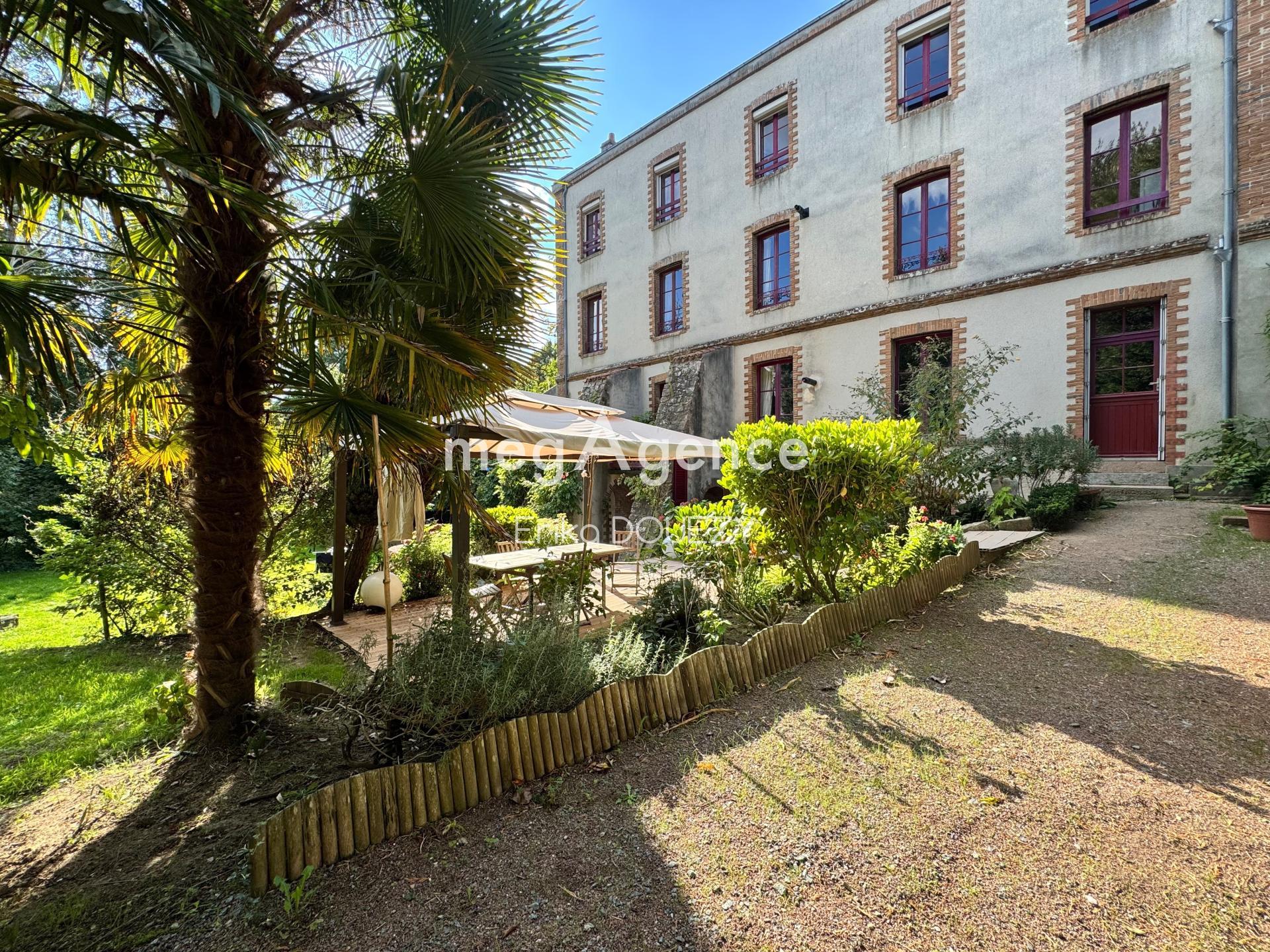 Miniature photo - 2 / 14