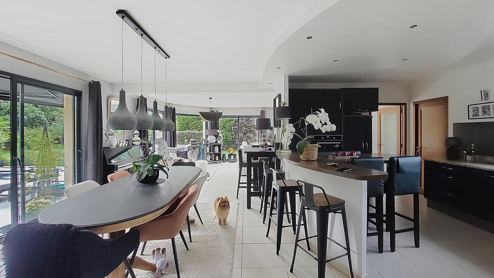 Miniature photo - 3 / 8