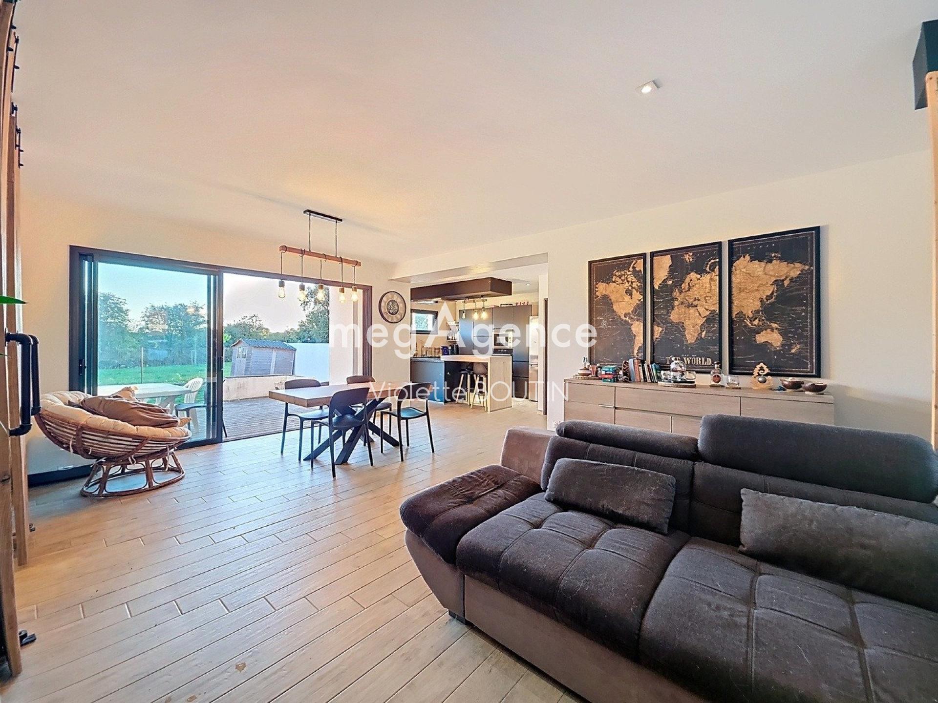 Miniature photo - 2 / 13