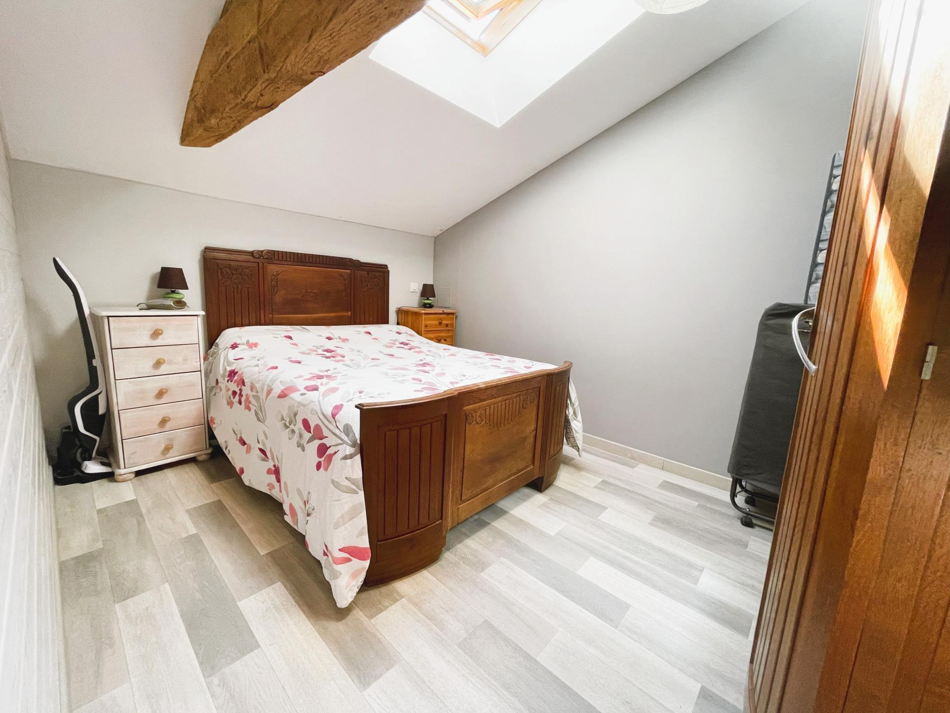 Miniature photo - 9 / 16