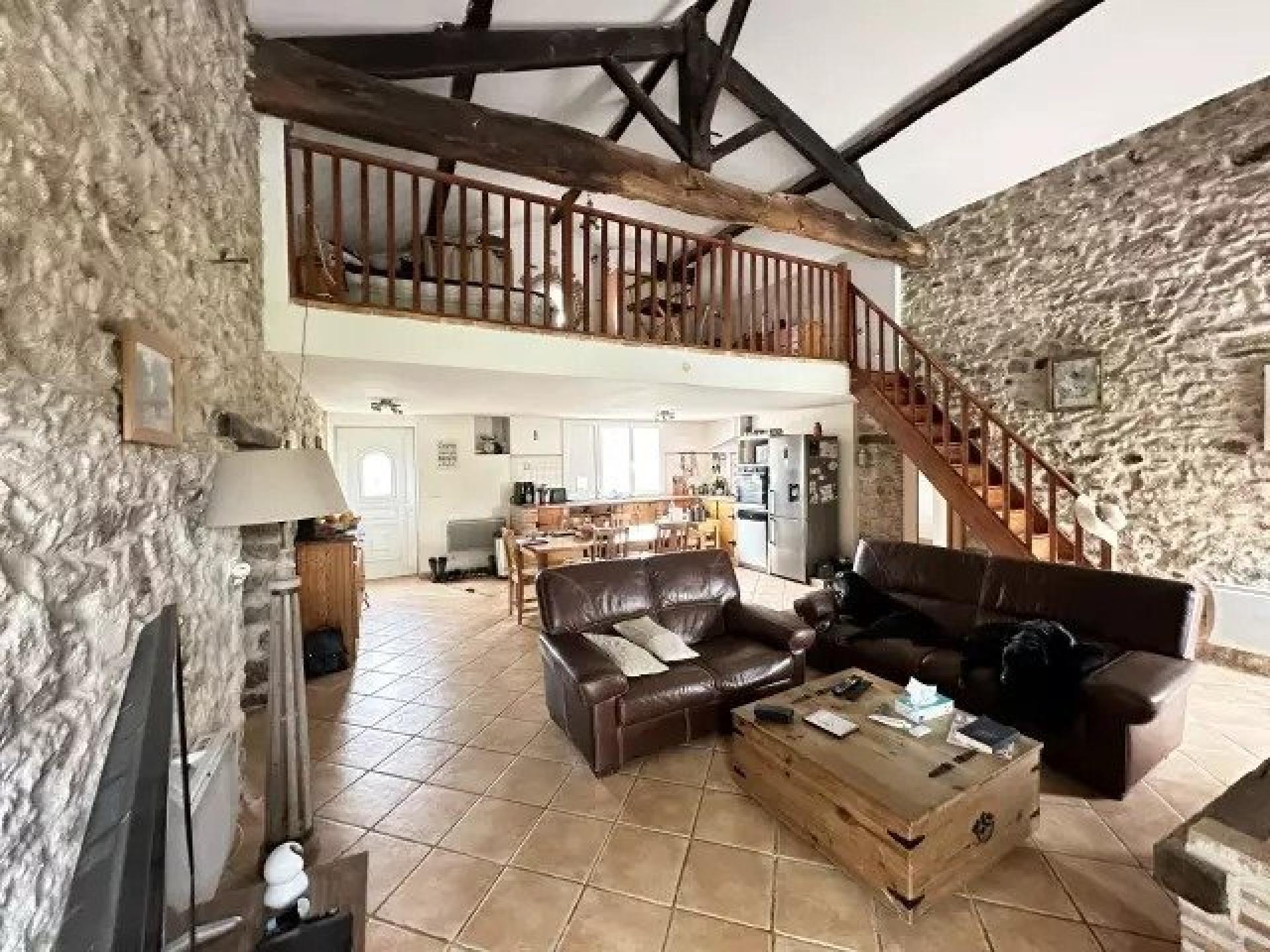 Miniature photo - 2 / 8