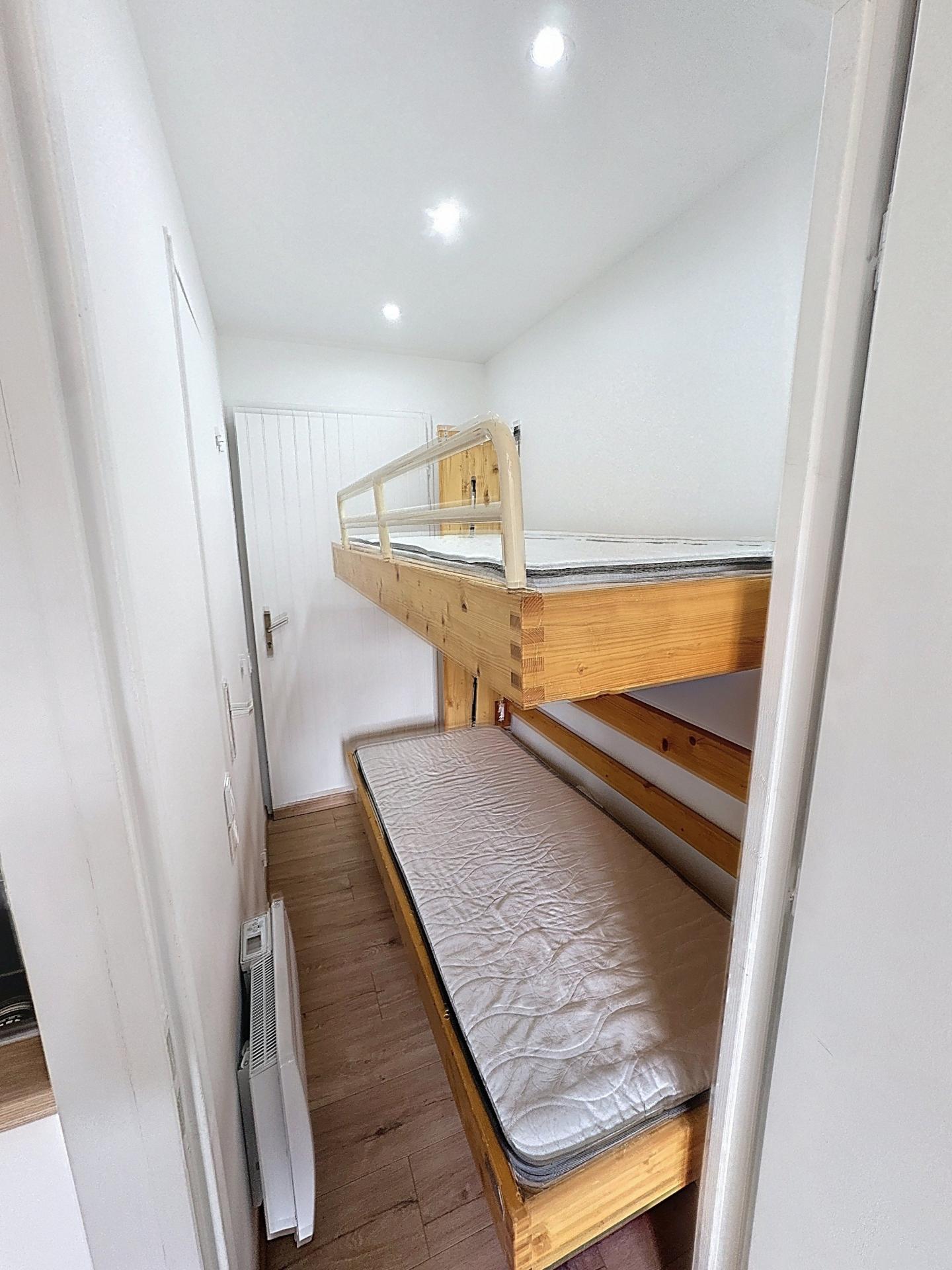 Miniature photo - 7 / 8