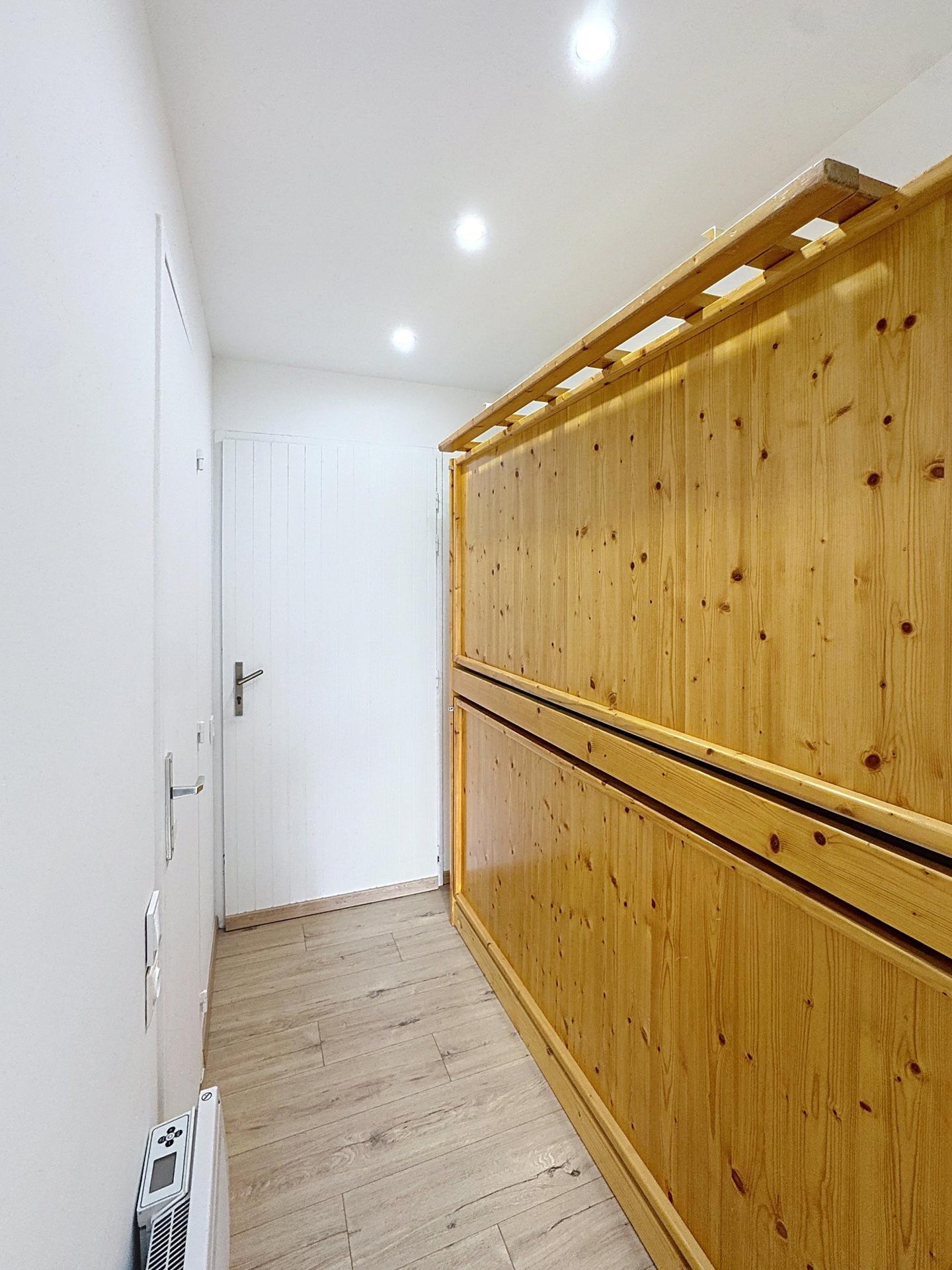 Miniature photo - 6 / 8