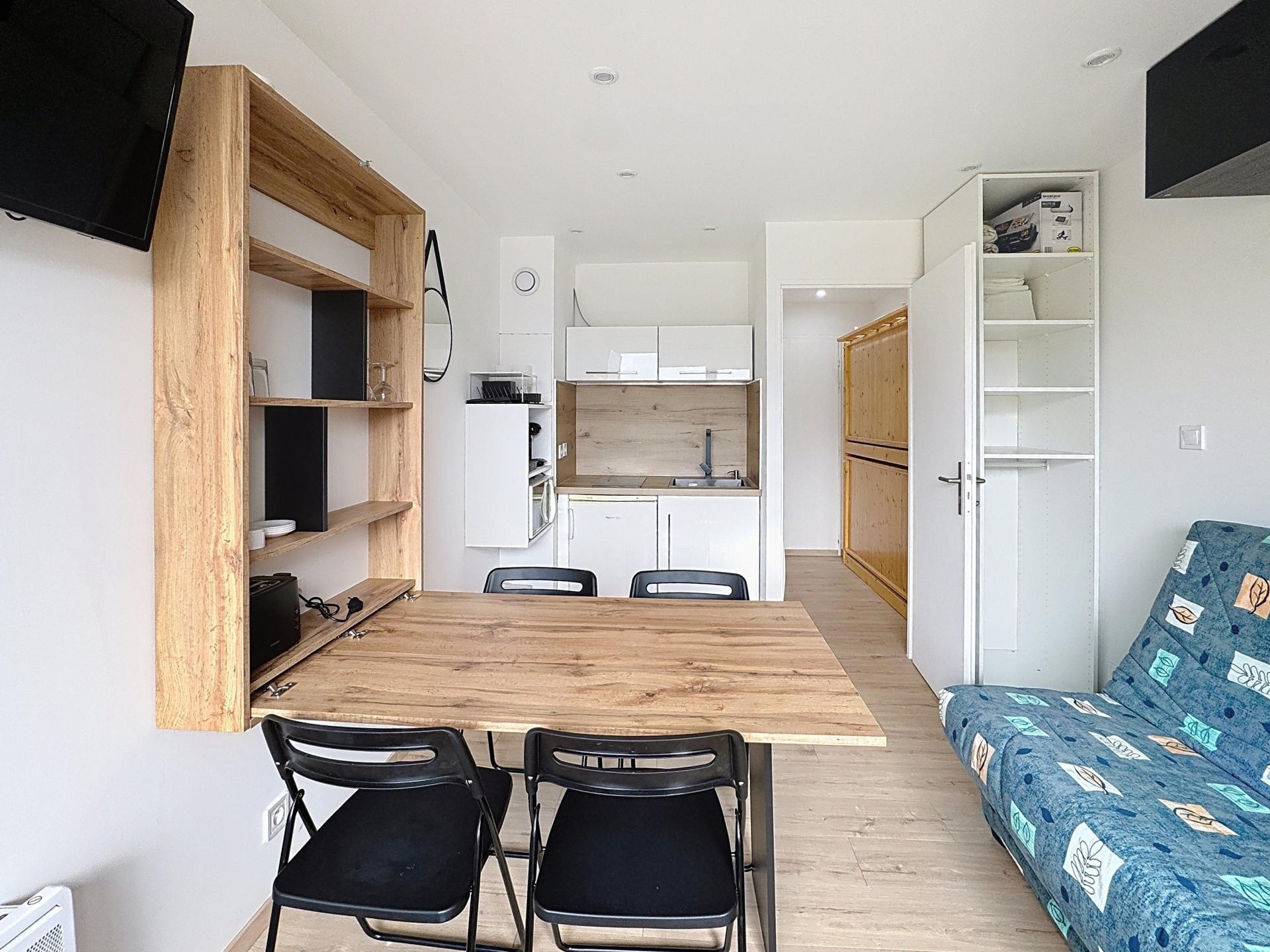 Miniature photo - 2 / 8