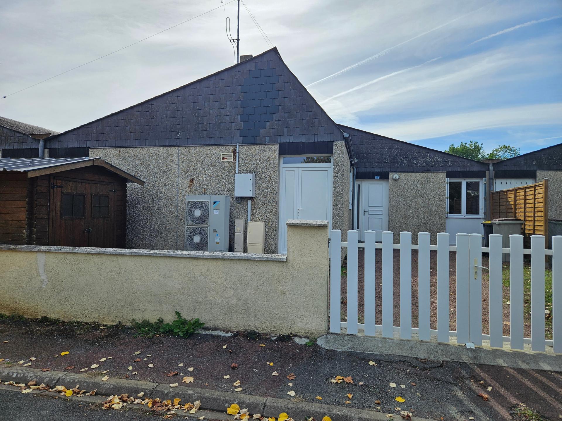 Miniature photo - 2 / 17