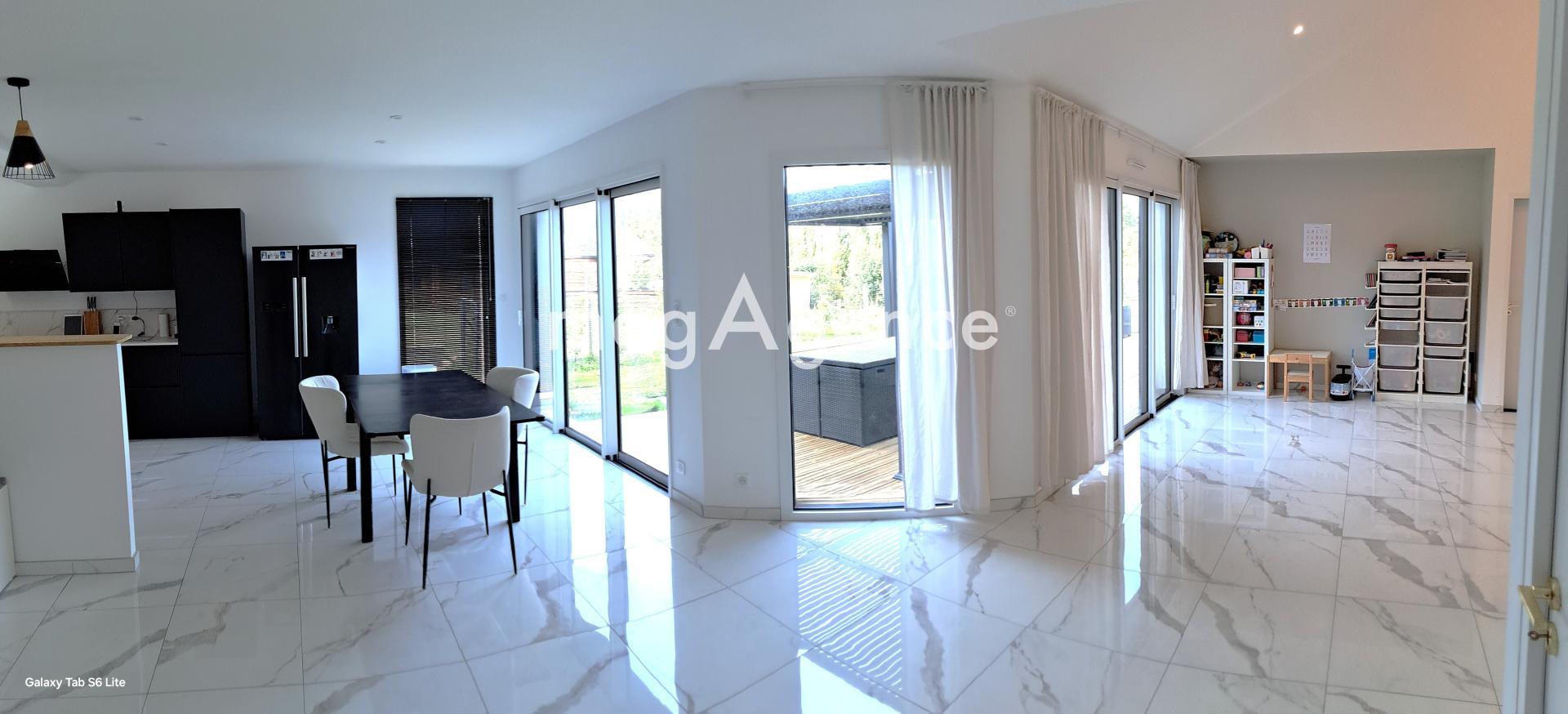 Miniature photo - 2 / 13