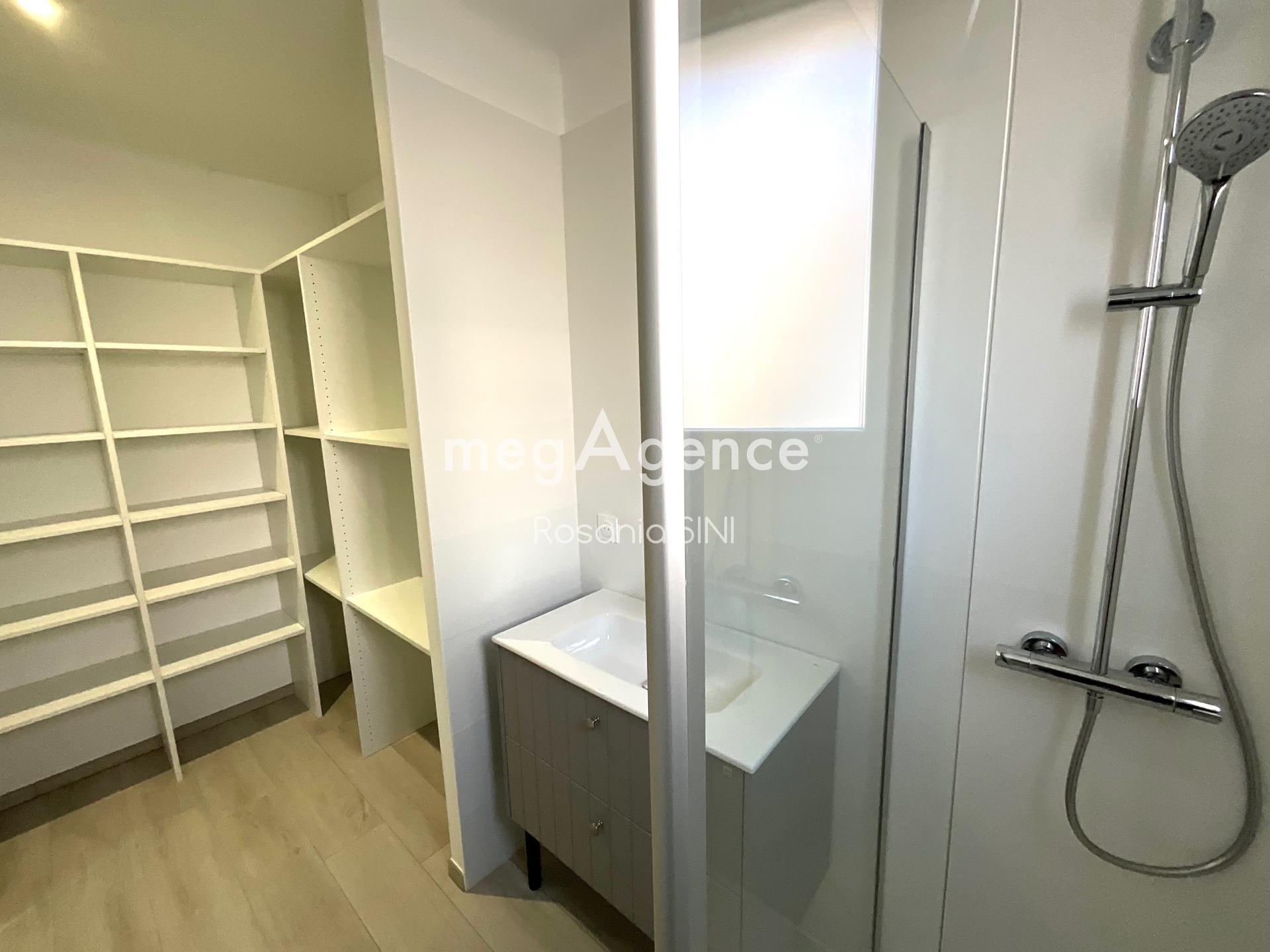 Miniature photo - 10 / 19