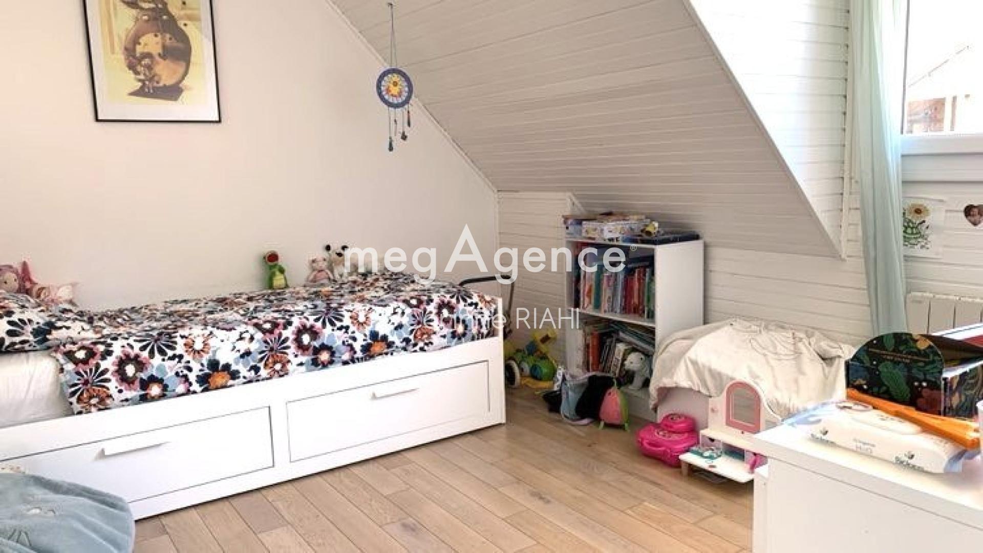 Miniature photo - 11 / 16