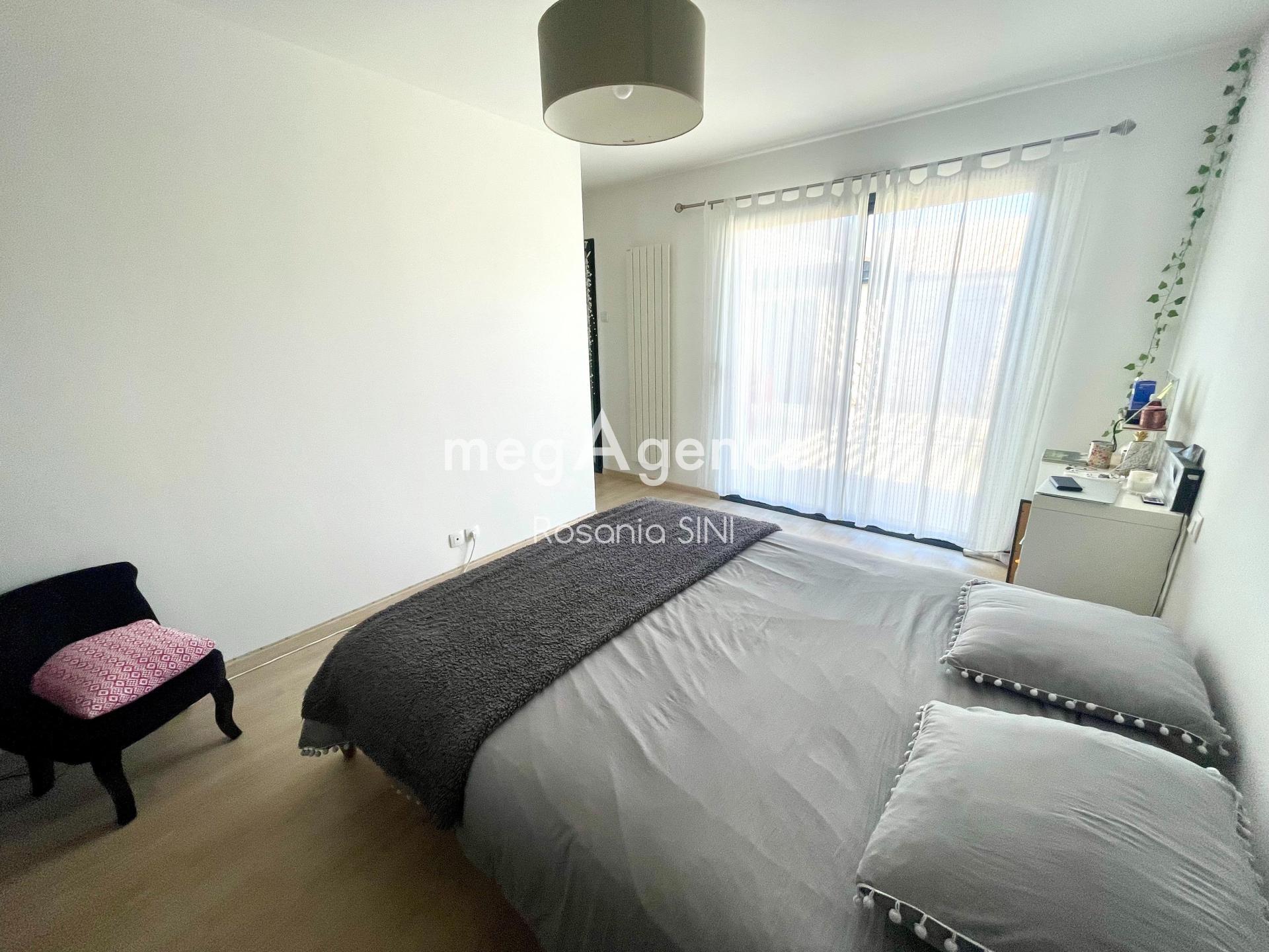 Miniature photo - 9 / 16