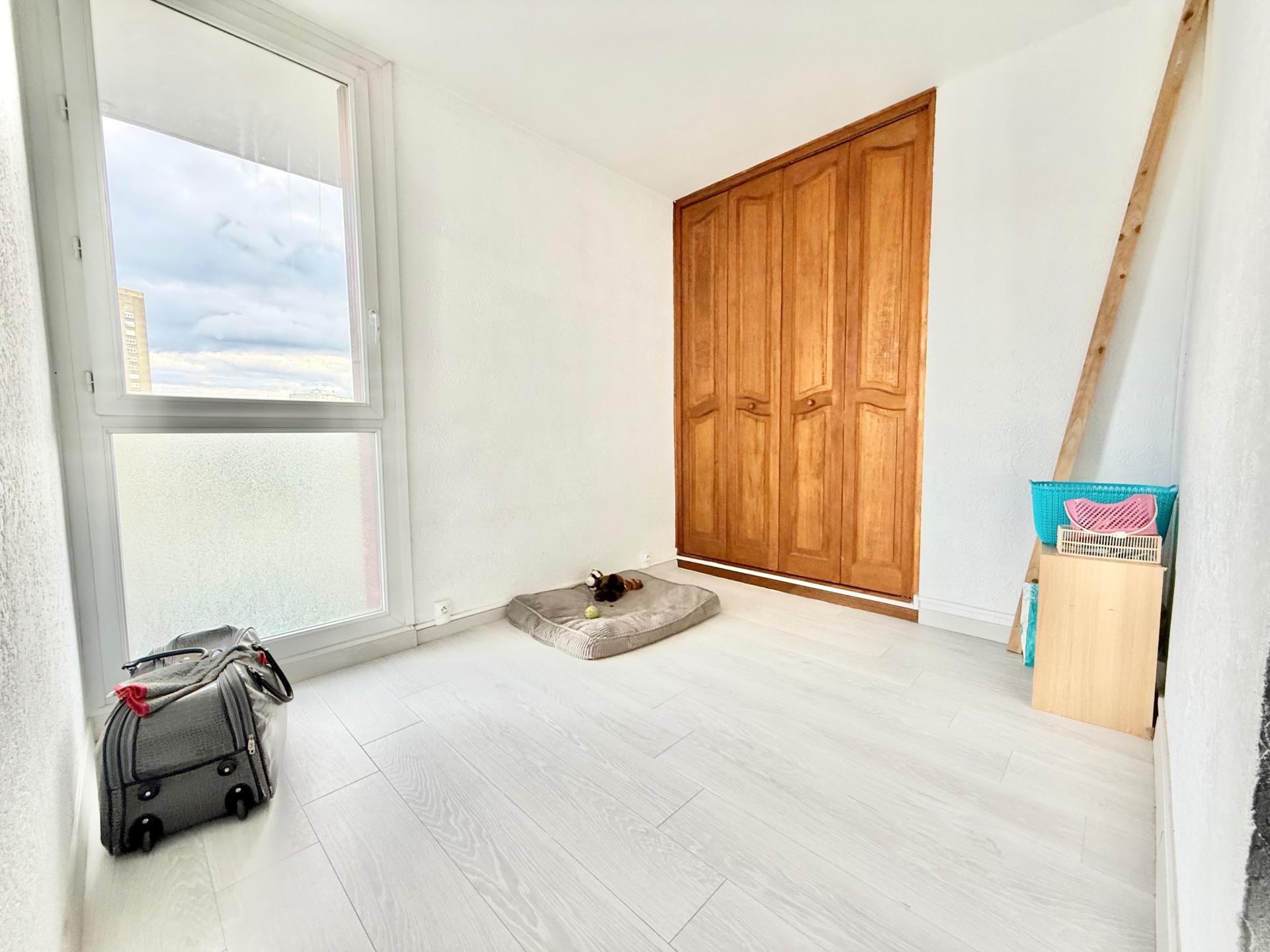 Miniature photo - 4 / 6