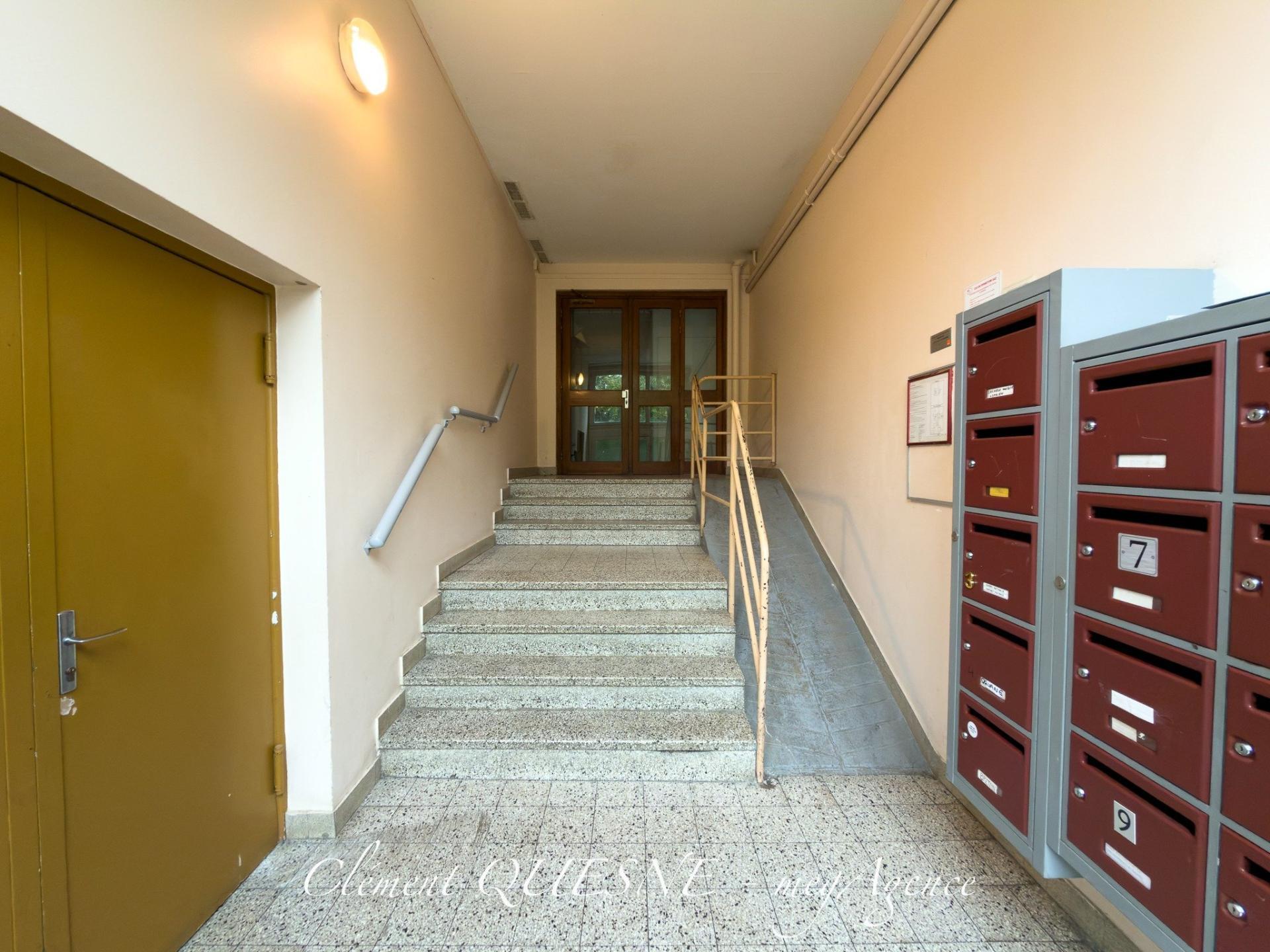 Miniature photo - 12 / 15