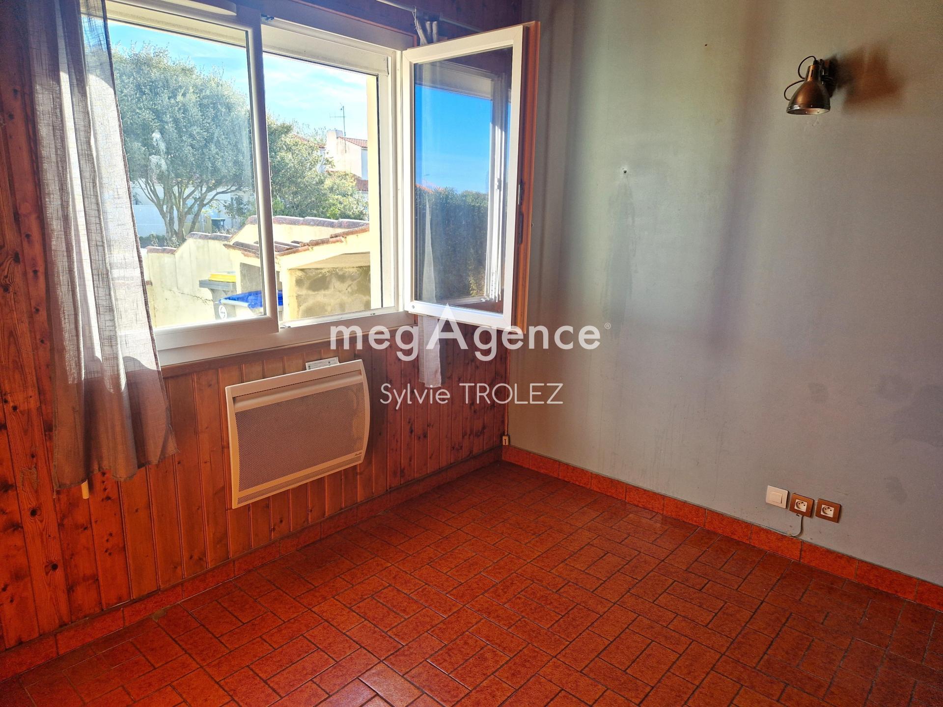 Miniature photo - 5 / 10