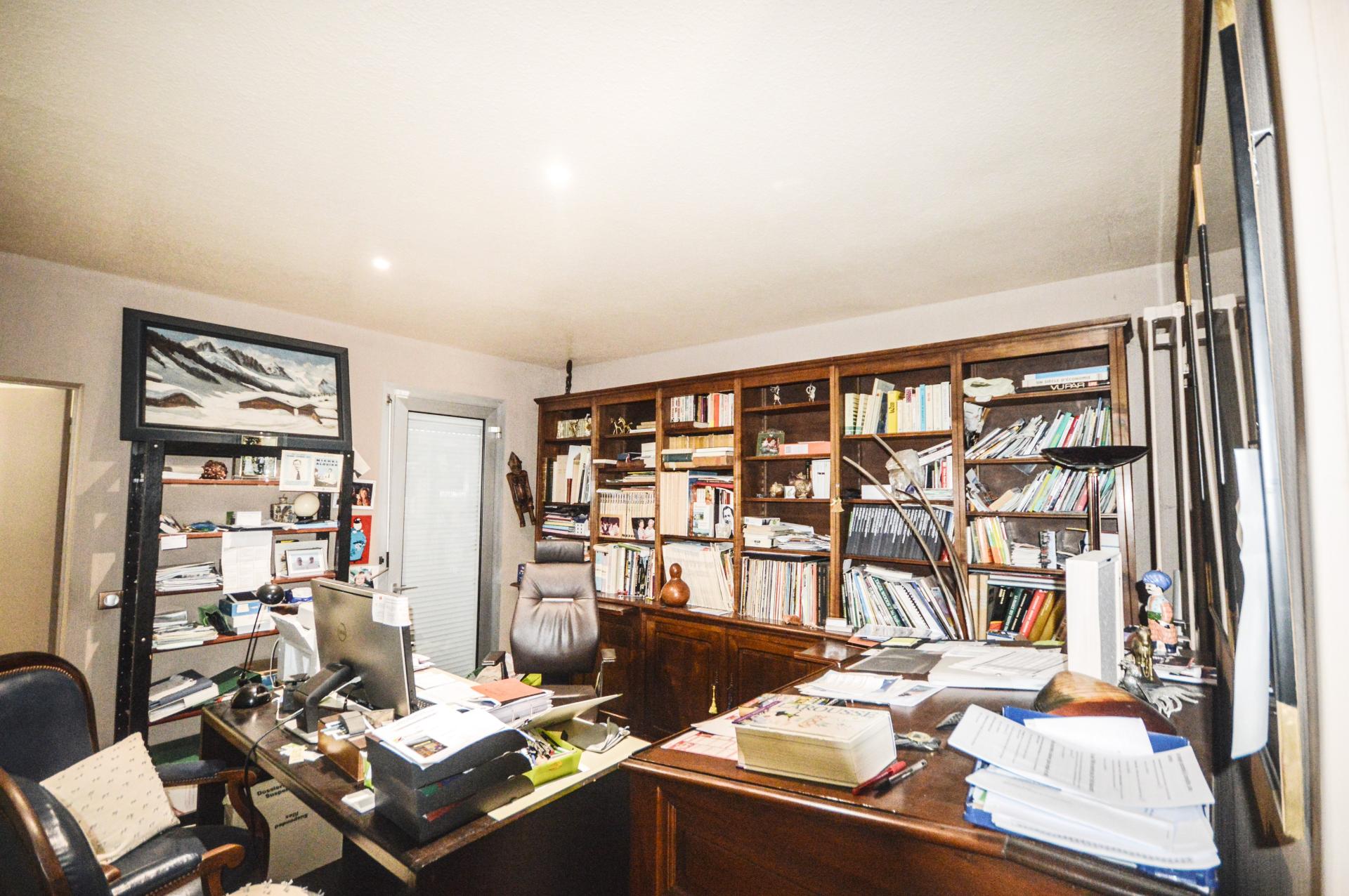 Miniature photo - 17 / 20