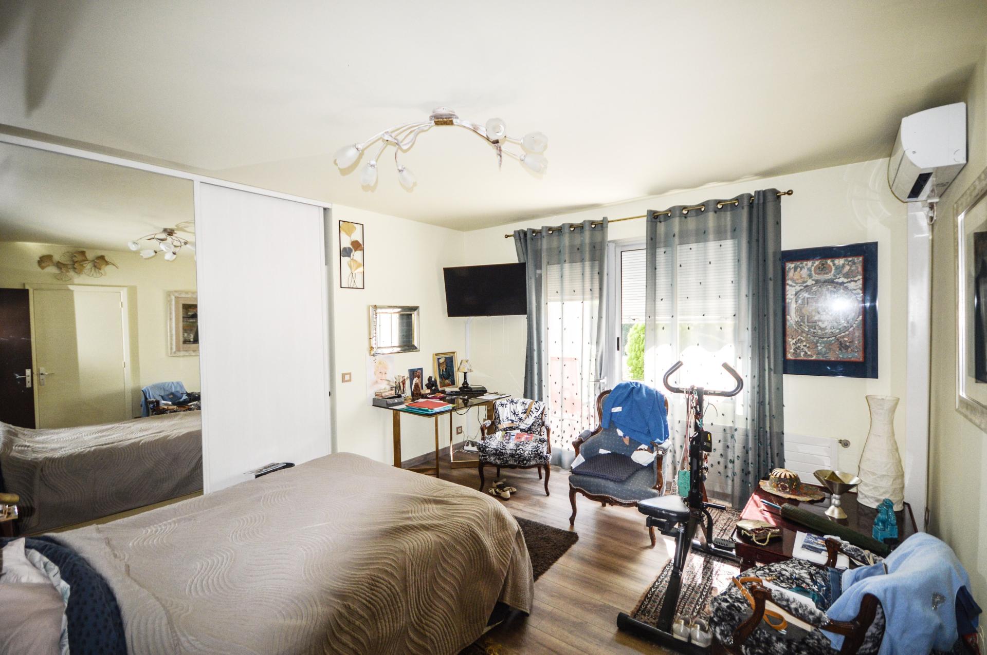 Miniature photo - 18 / 20