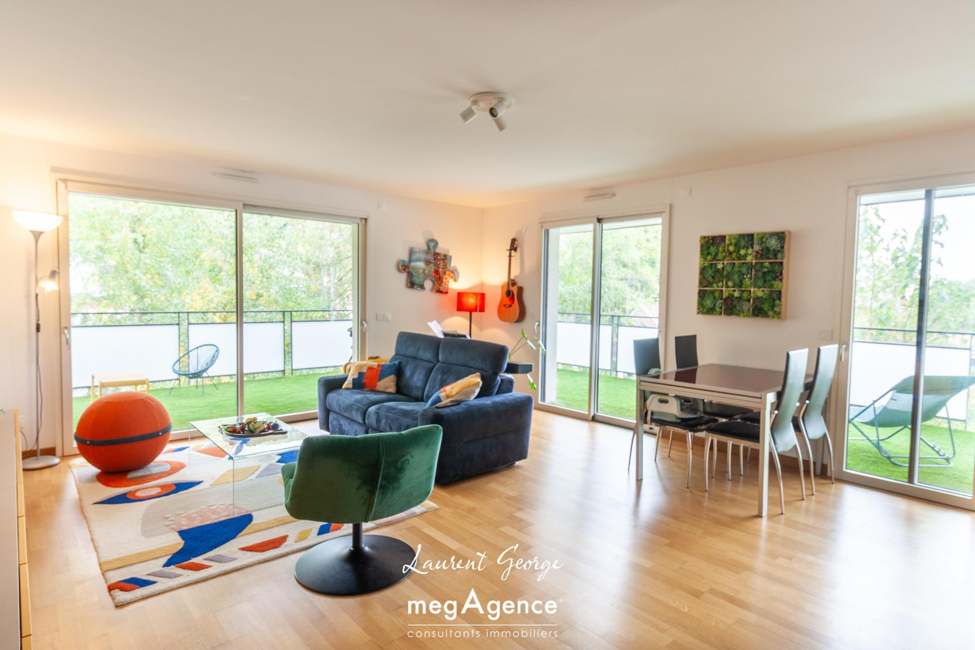 Miniature photo - 2 / 14