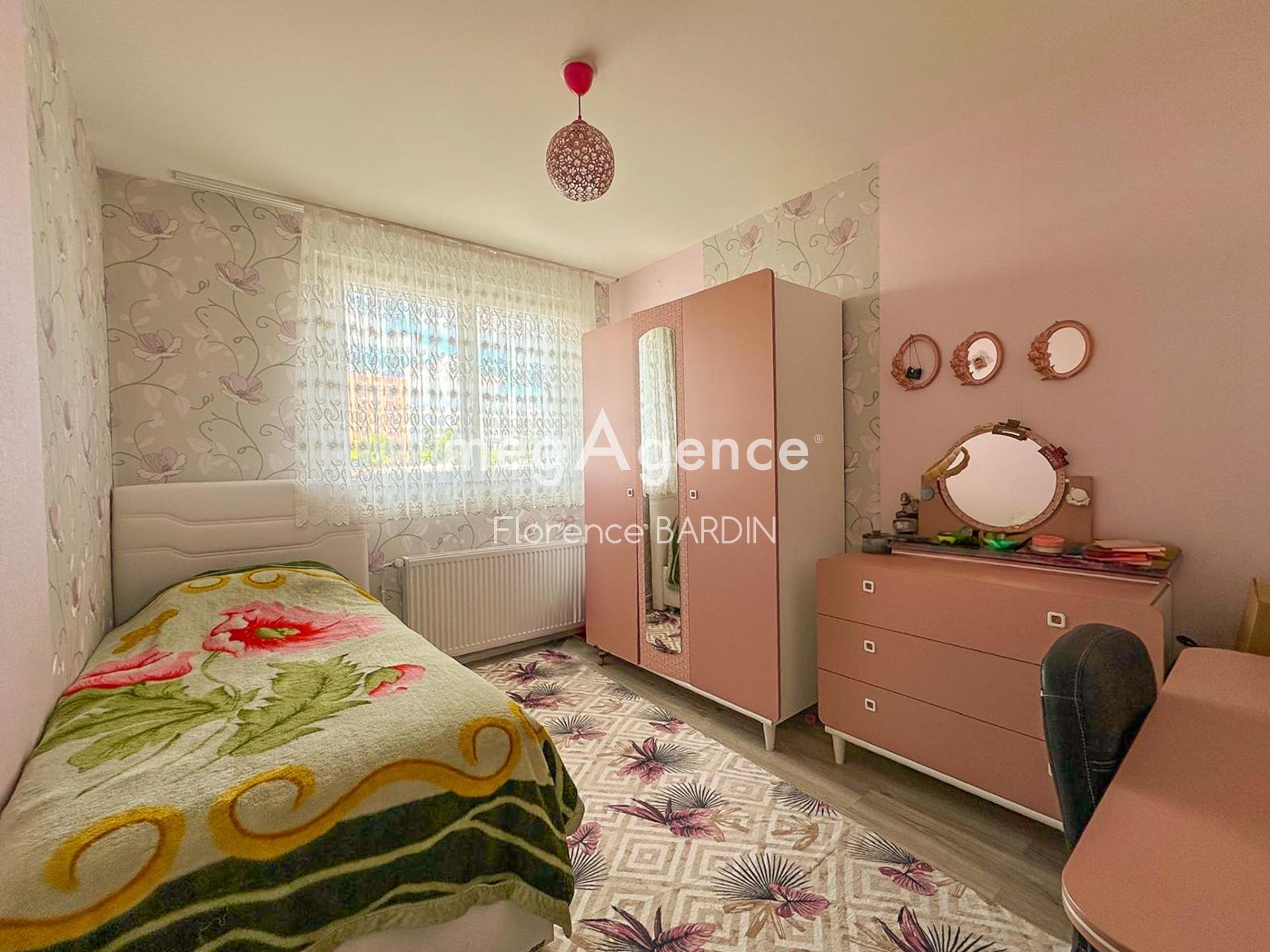 Miniature photo - 6 / 10