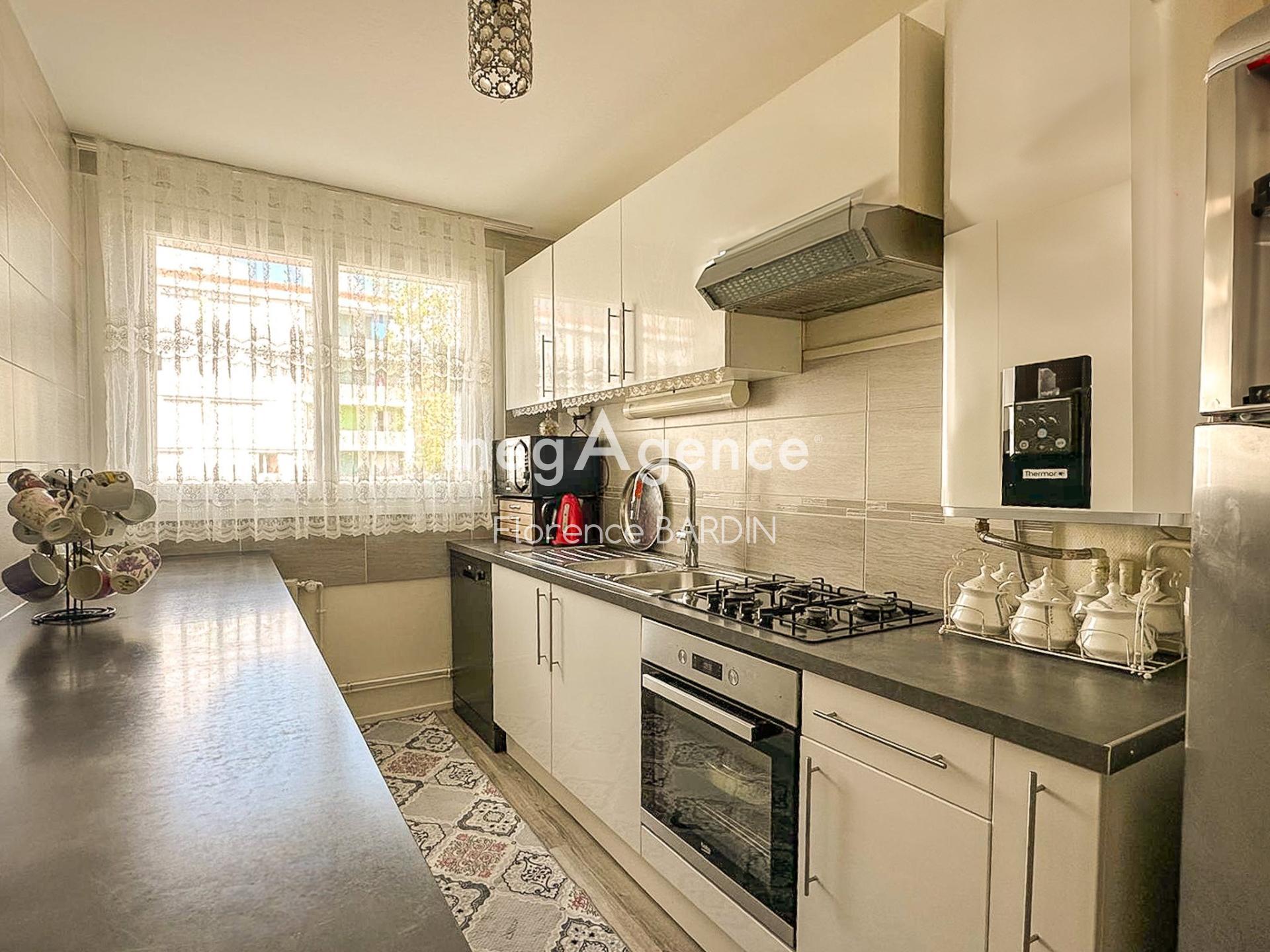 Miniature photo - 3 / 10