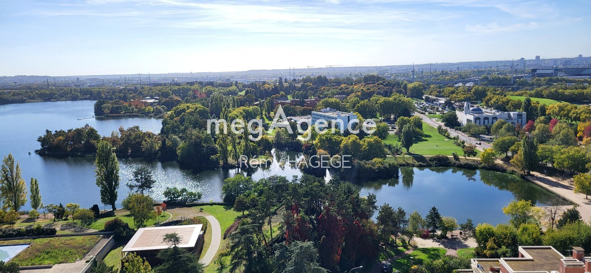 Miniature photo - 2 / 19