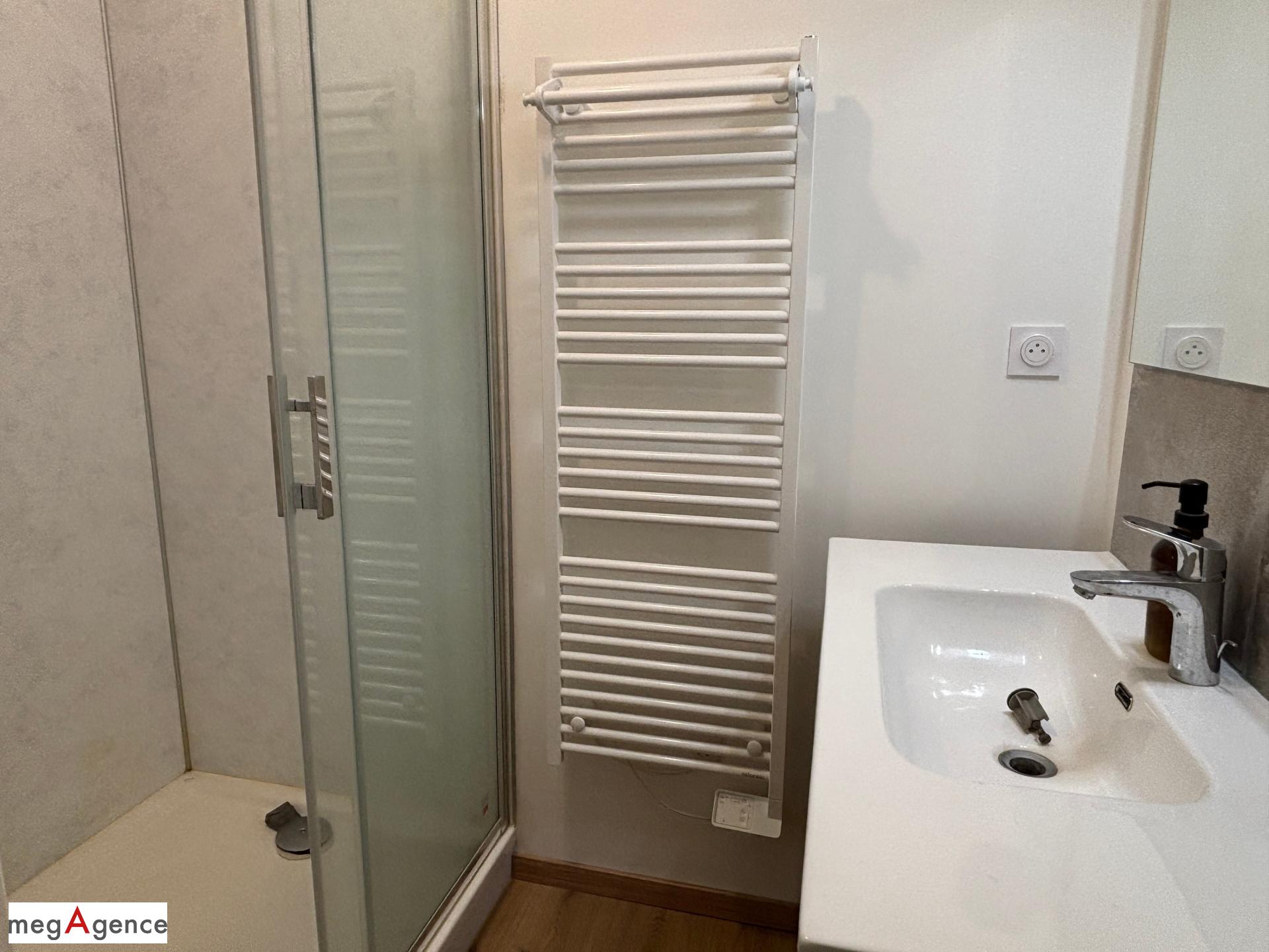 Miniature photo - 10 / 15