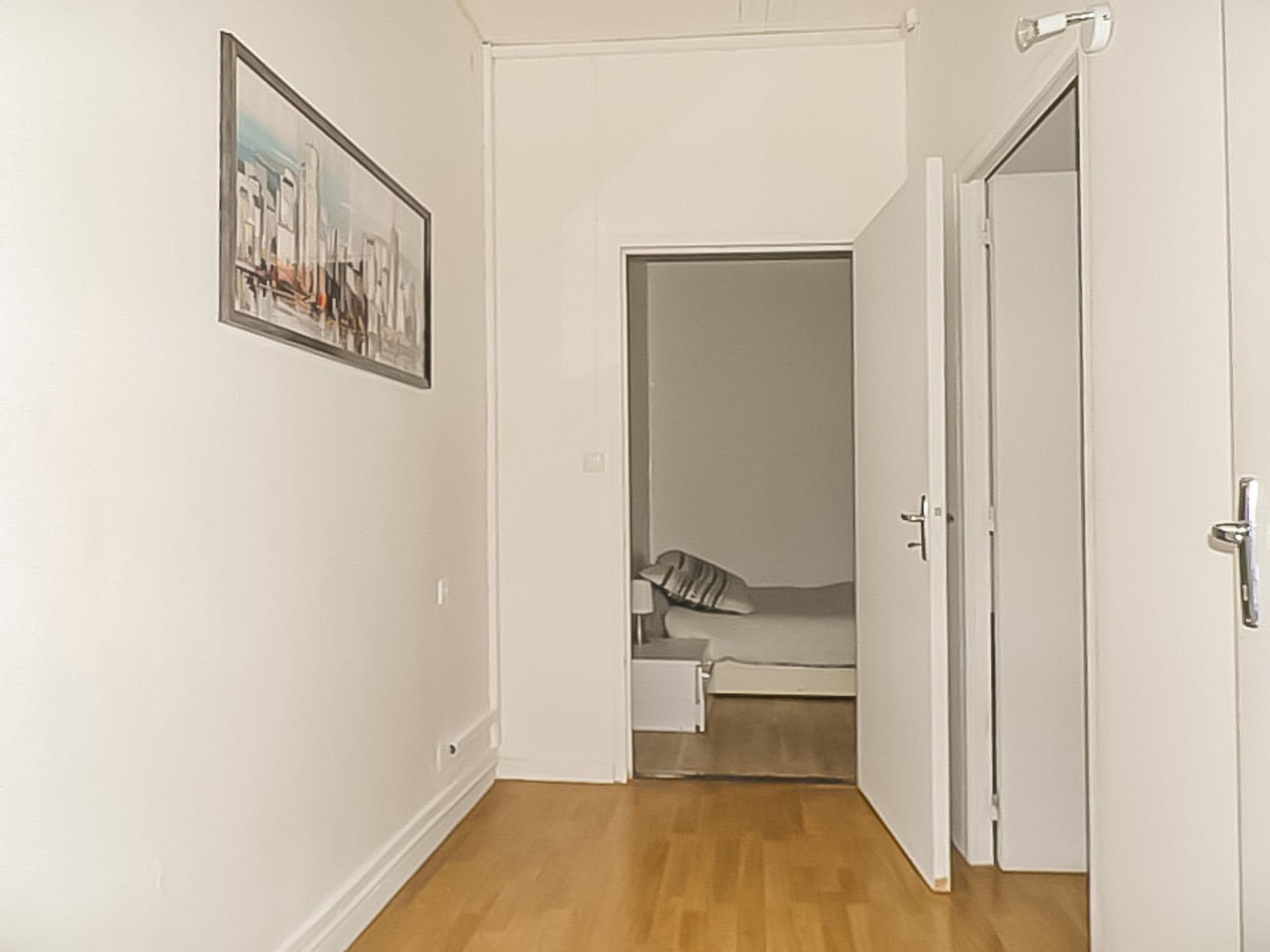 Miniature photo - 5 / 9