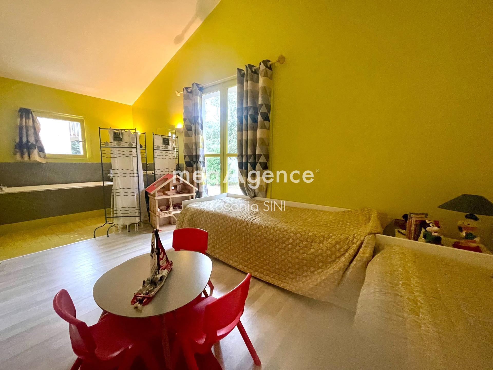 Miniature photo - 12 / 19