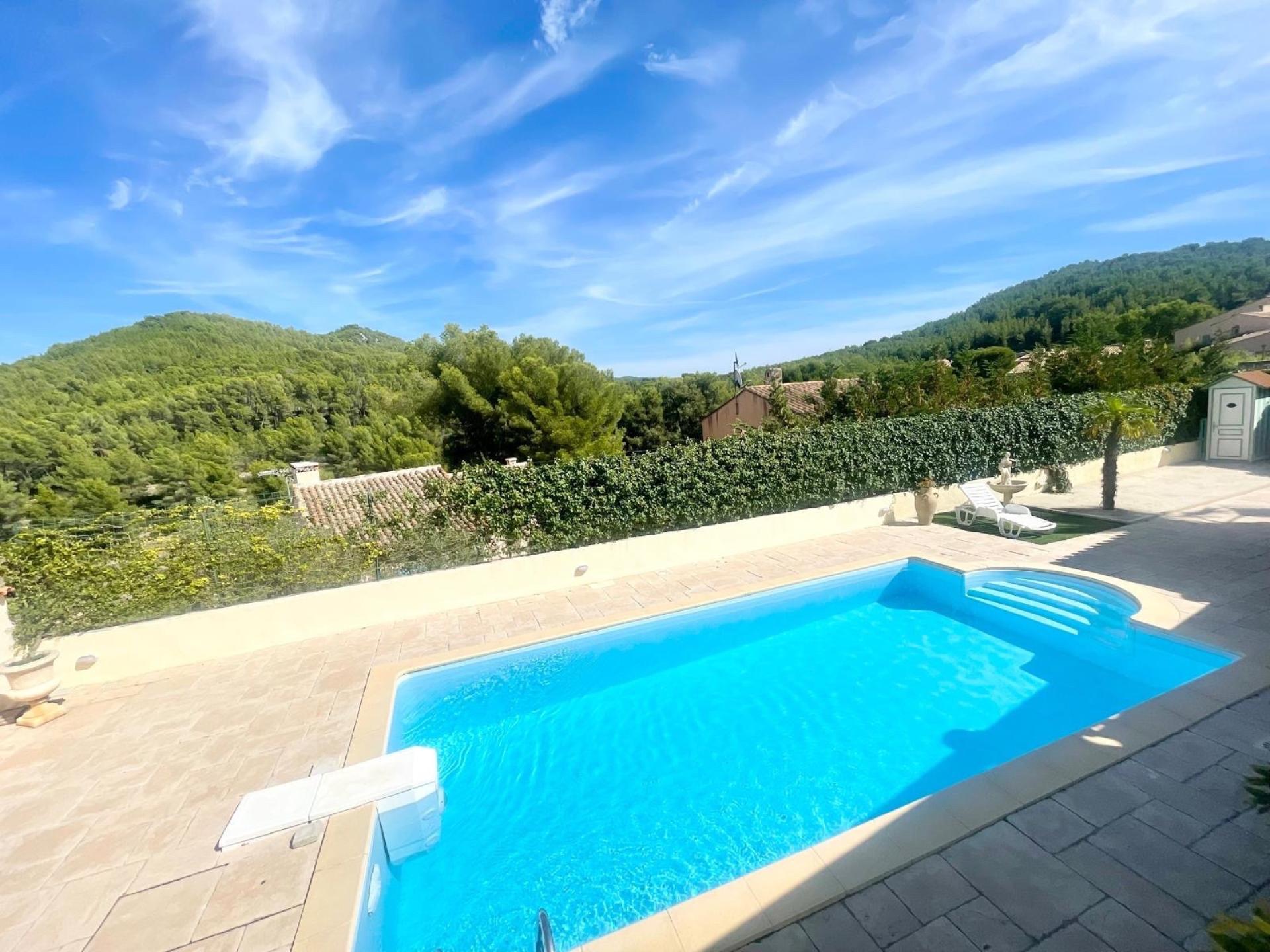 Miniature photo - 2 / 18