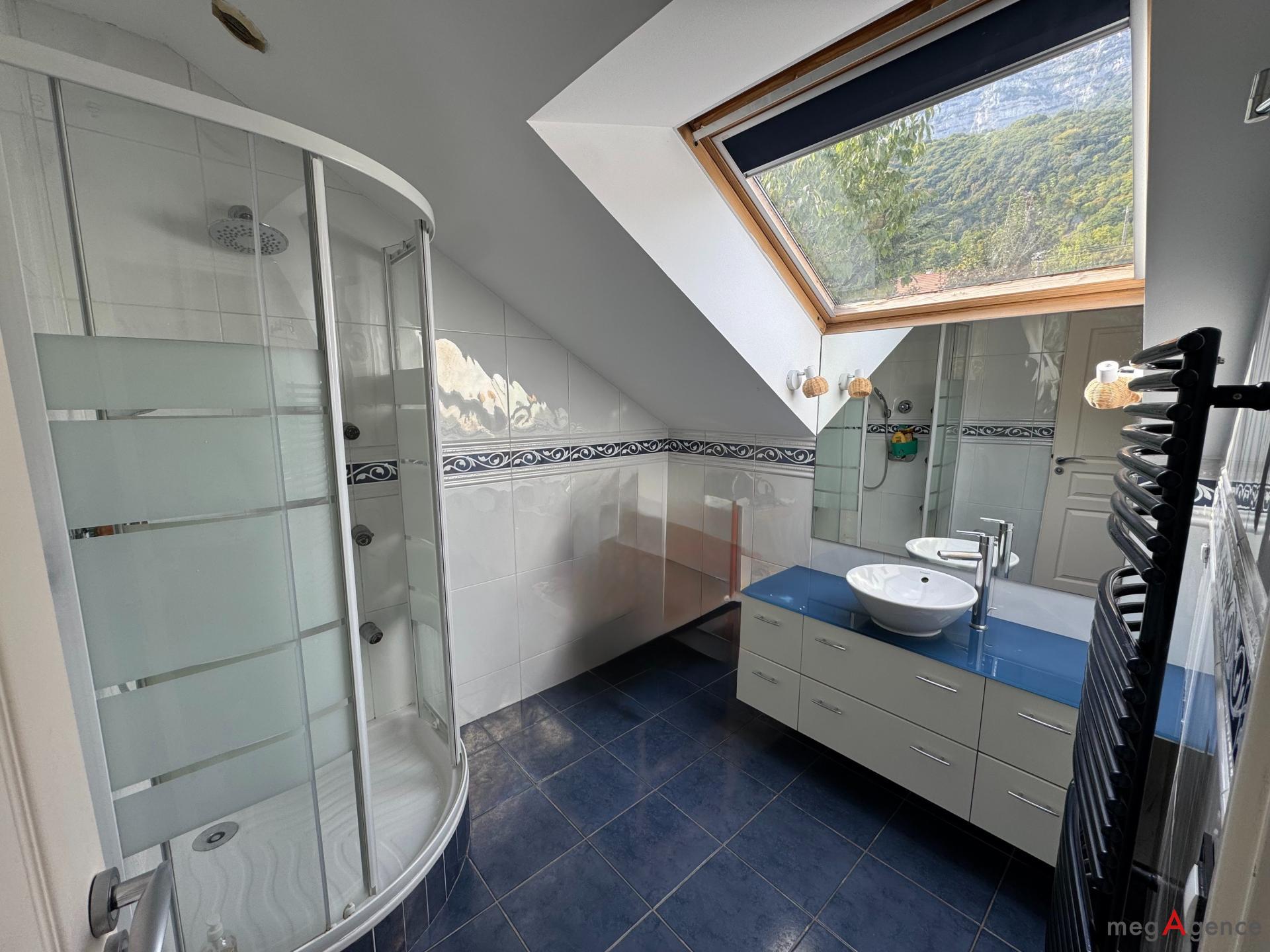 Miniature photo - 14 / 17