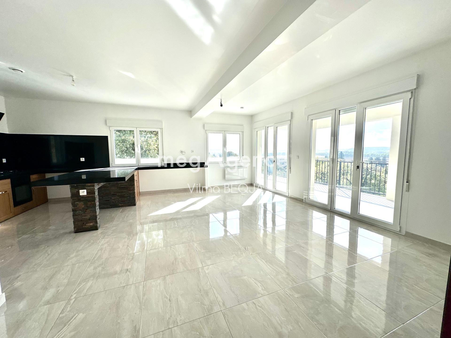 Miniature photo - 8 / 20