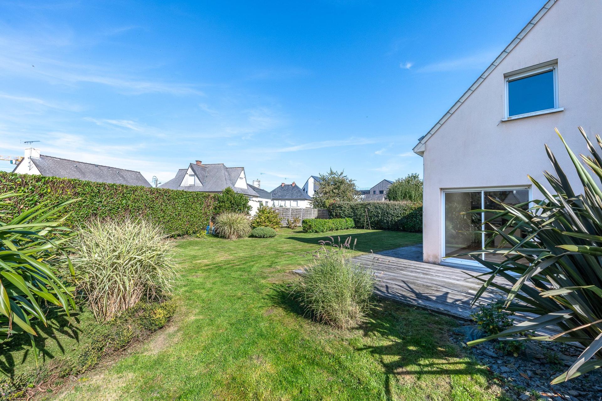 Miniature photo - 2 / 14