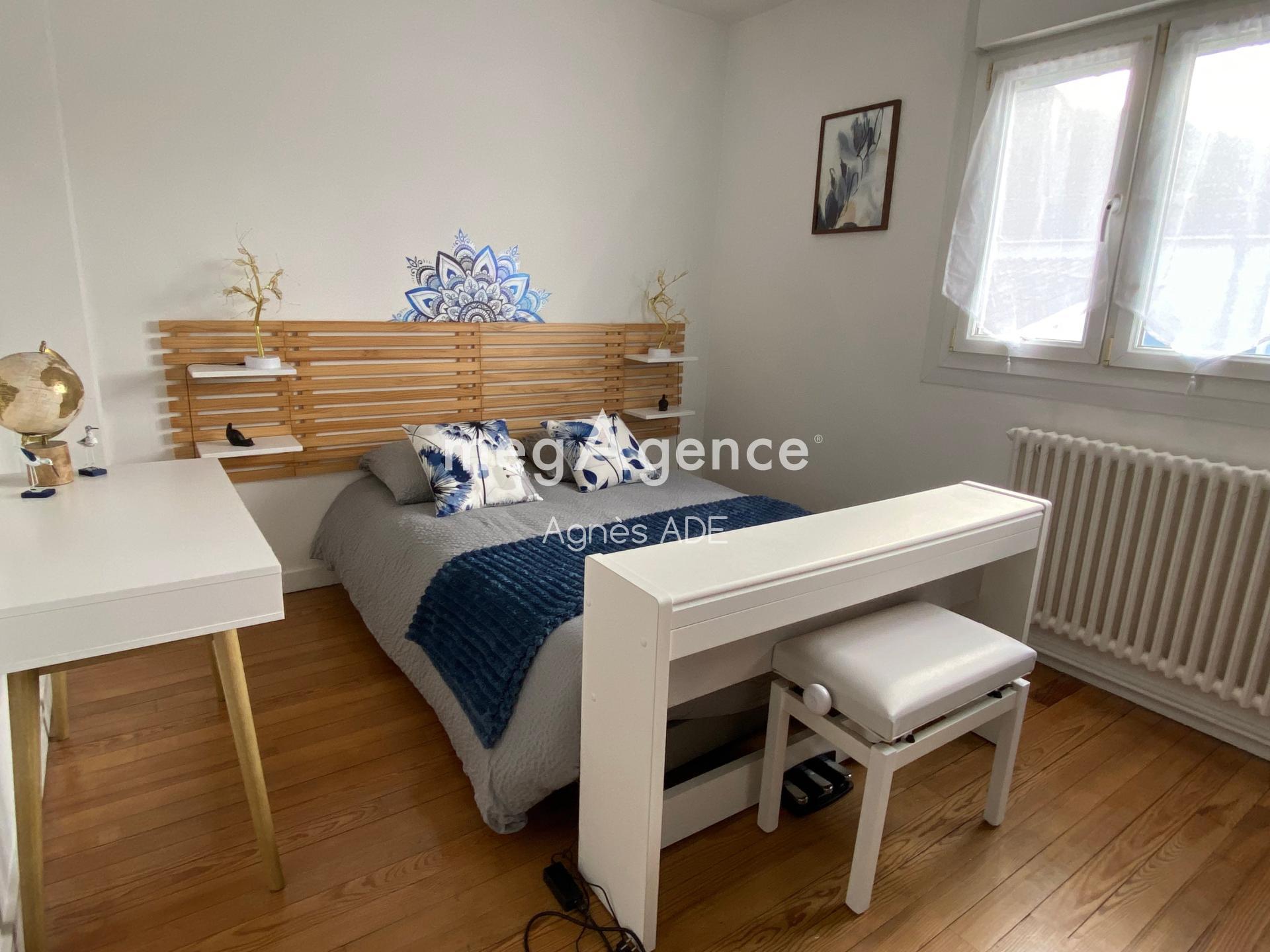 Miniature photo - 8 / 16